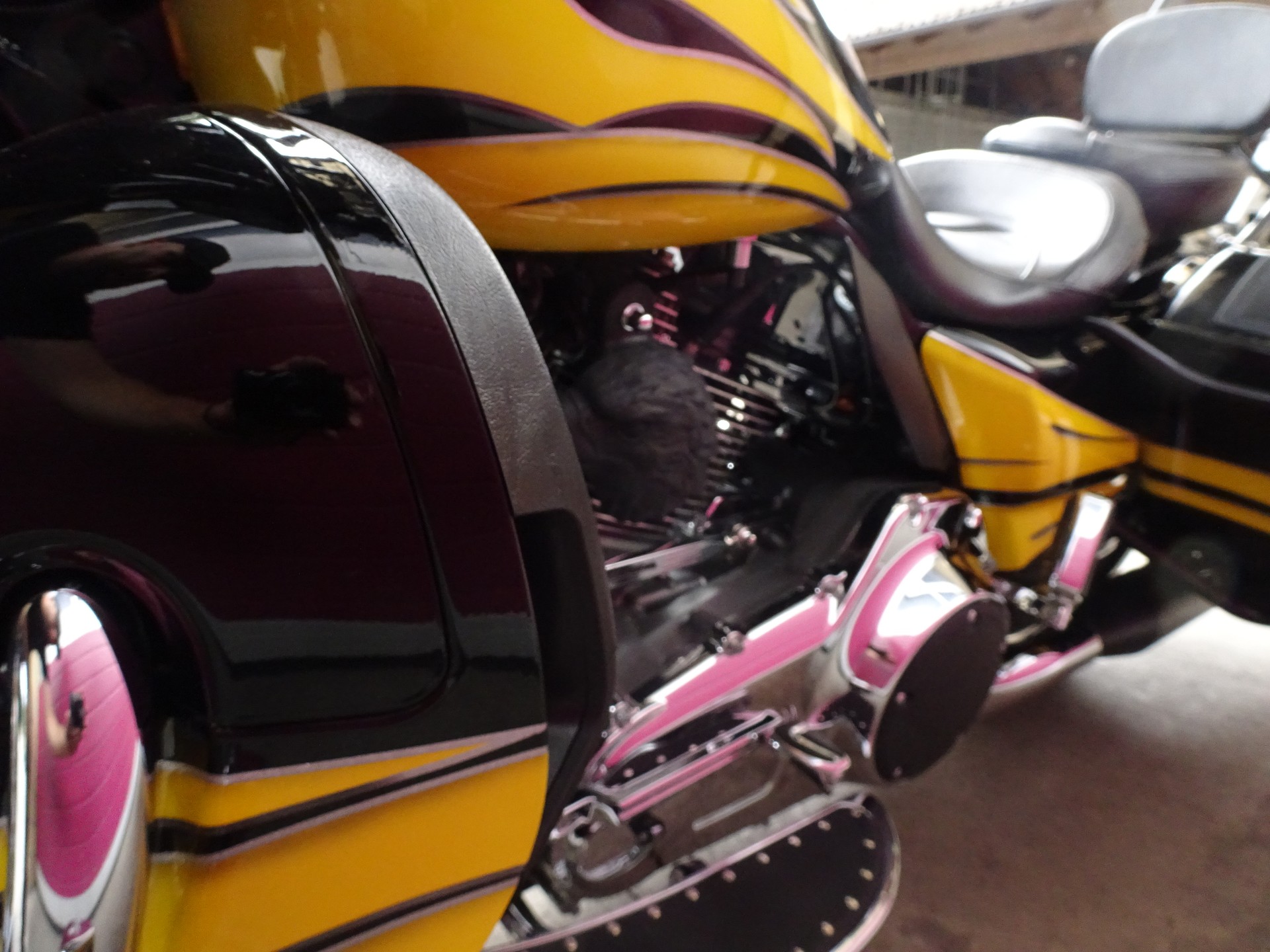 HARLEY-DAVIDSON FLHXSE Street Glide ABS CVO-image-12