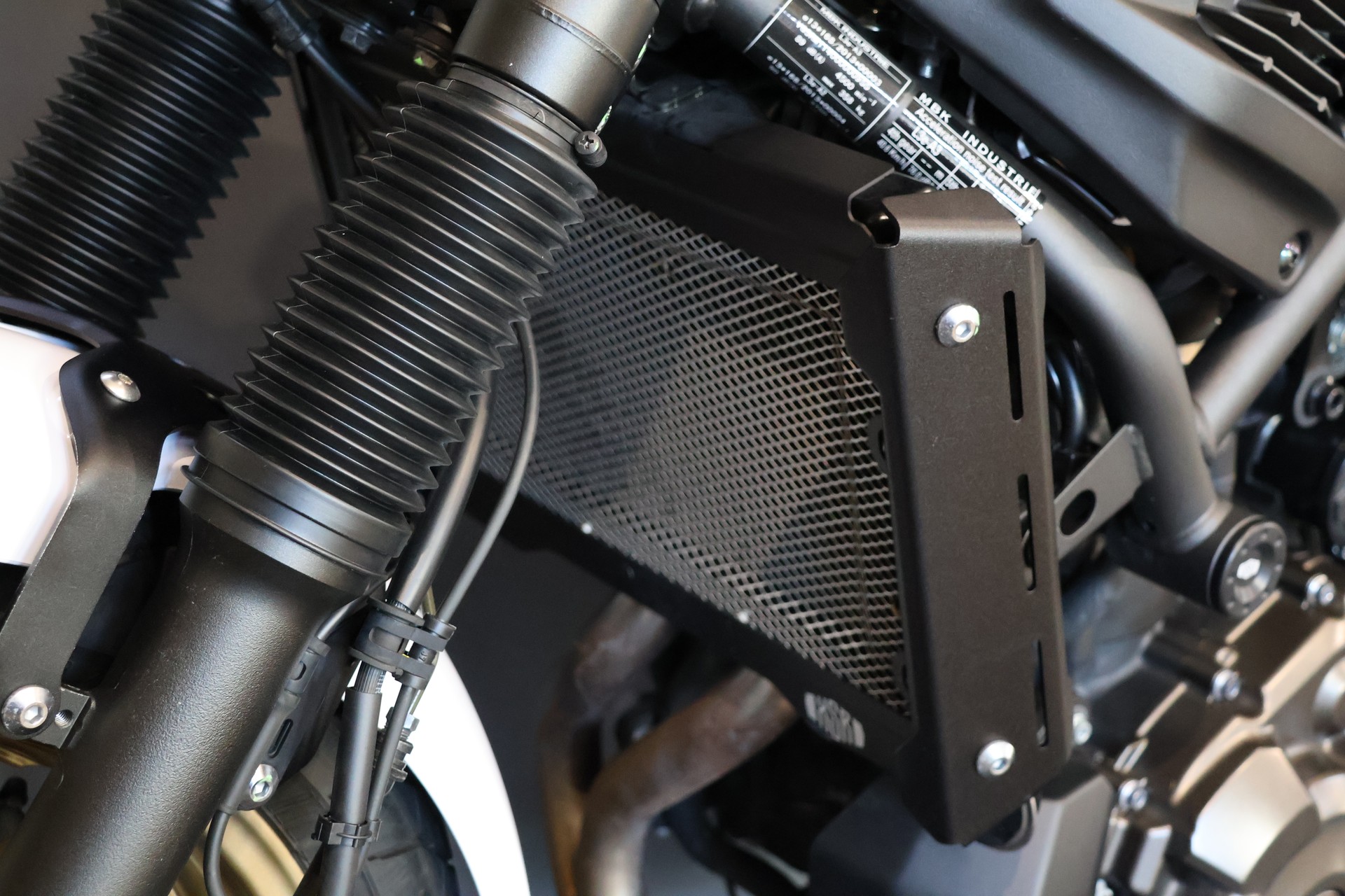 YAMAHA XSR 700 XTribute-image-6
