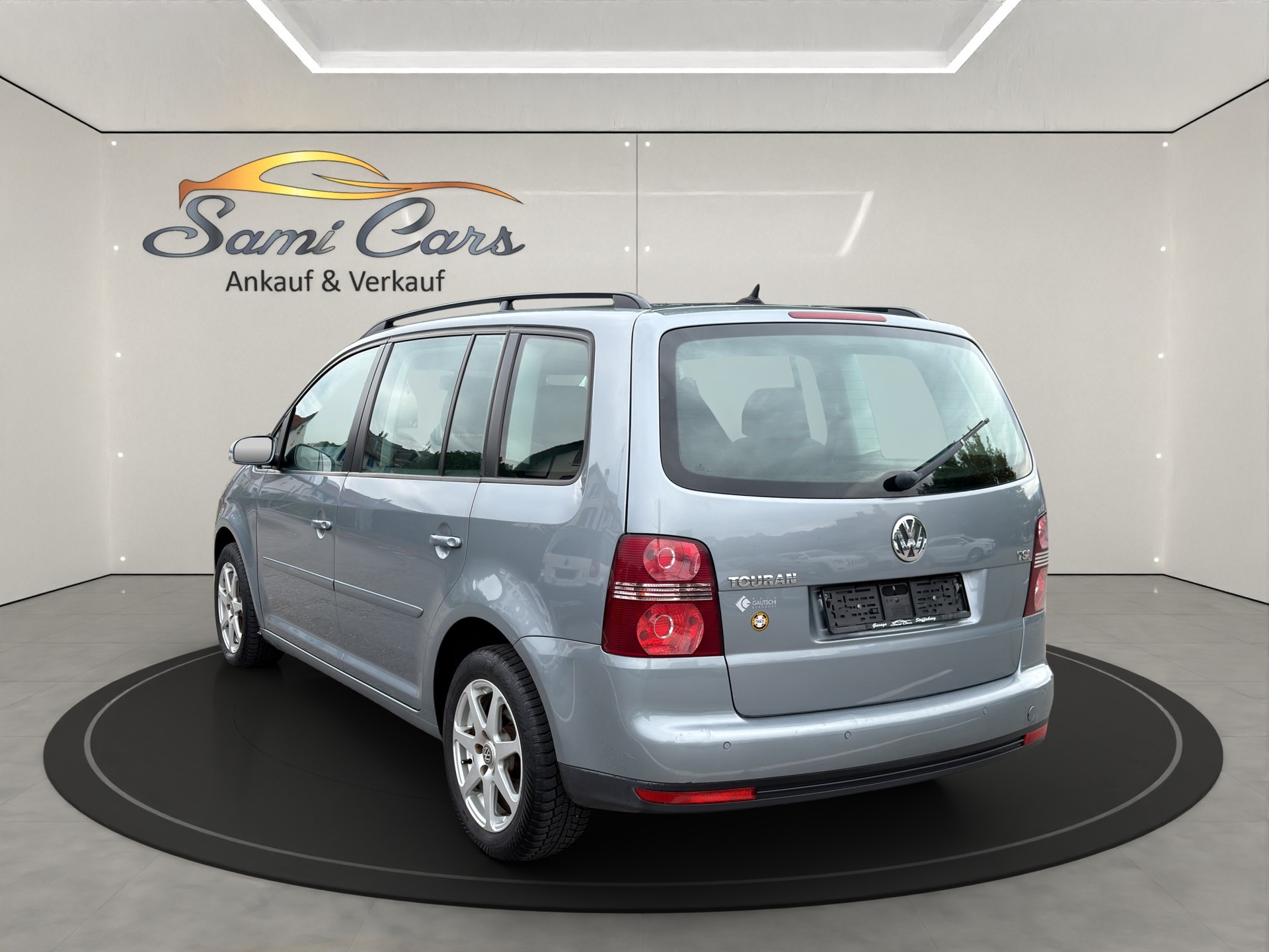 VW Touran 1.4 TSI Highline-showroom-element-3