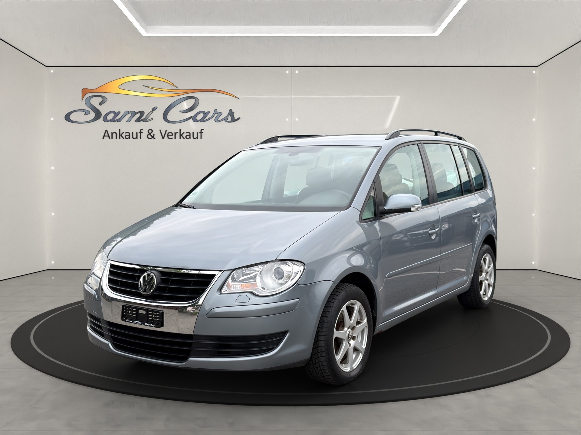 VW Touran 1.4 TSI Highline-showroom-element-1