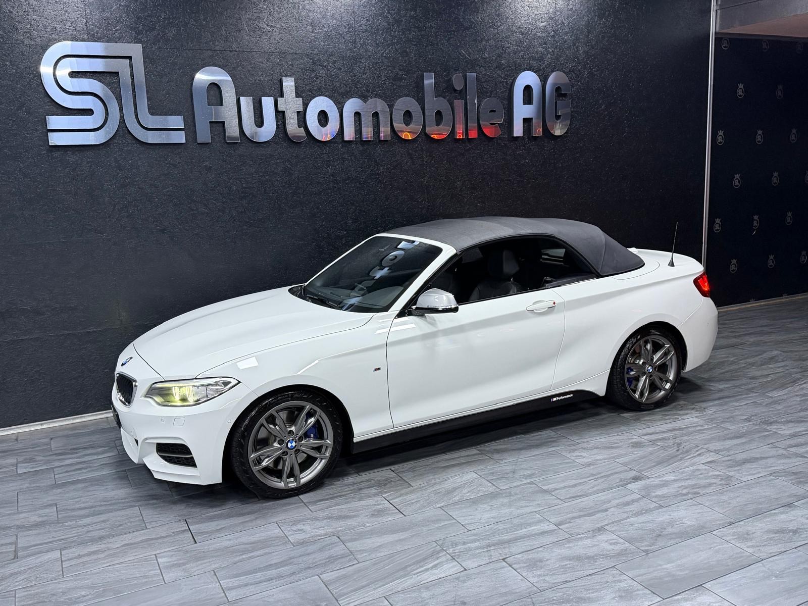 BMW M235i Steptronic / Leasing ab 399.--showroom-element-2