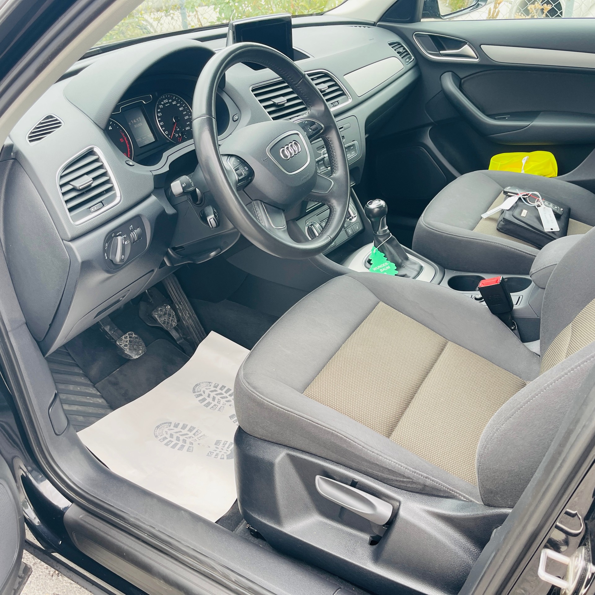 AUDI Q3 2.0 TDI-image-6