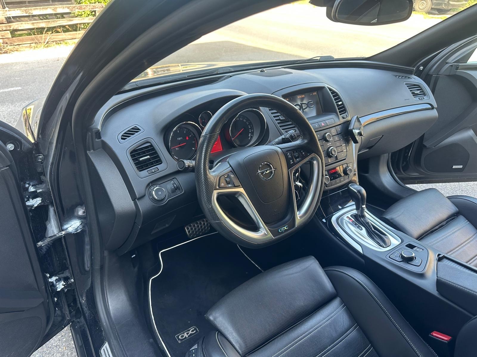 OPEL Insignia Sports Tourer 2.8 Turbo OPC 4WD Automatic-image-8