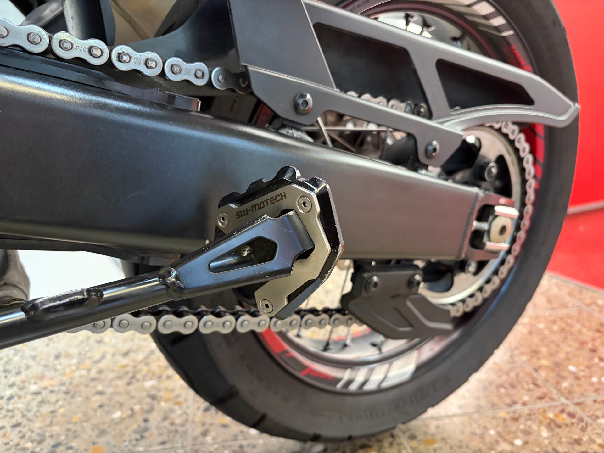 HONDA CRF 1100 Africa Twin aus erster Hand mit viel Zubehör!-image-8
