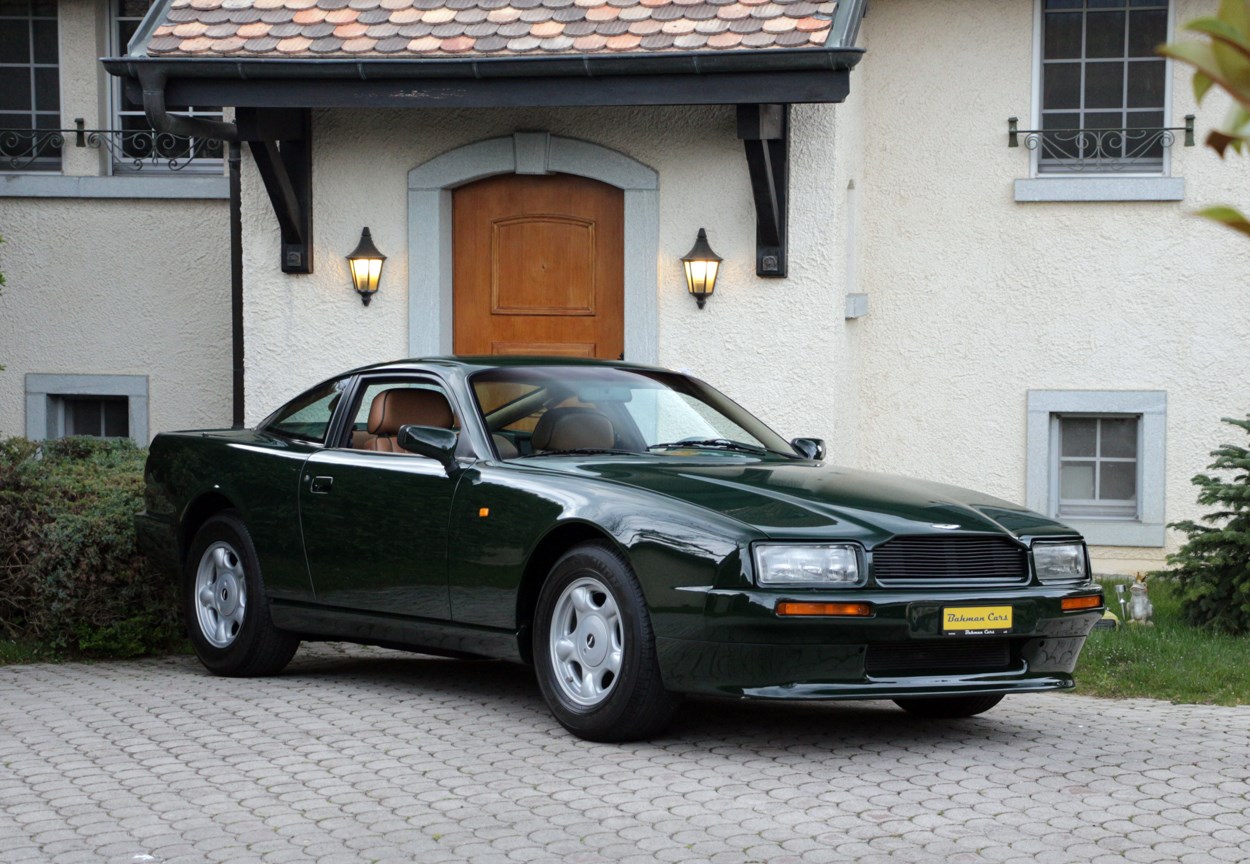 ASTON MARTIN Virage