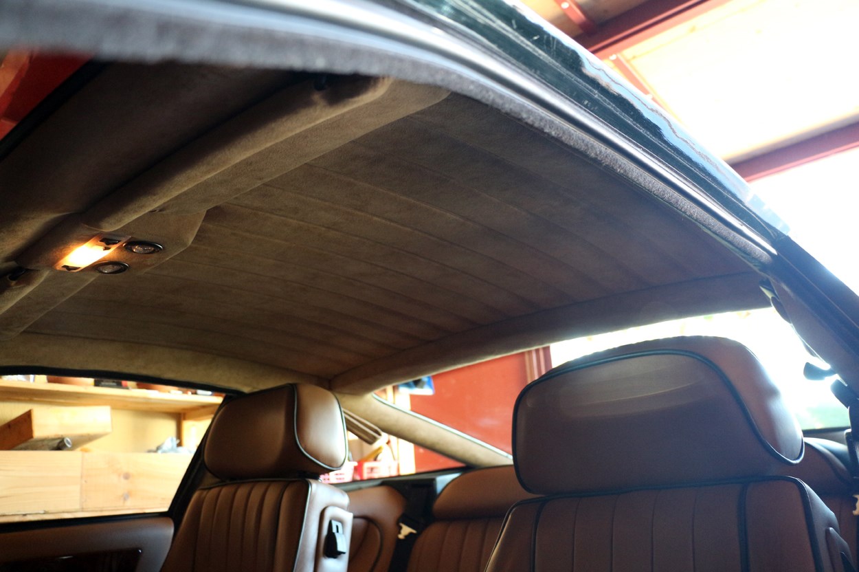 ASTON MARTIN Virage-image-13