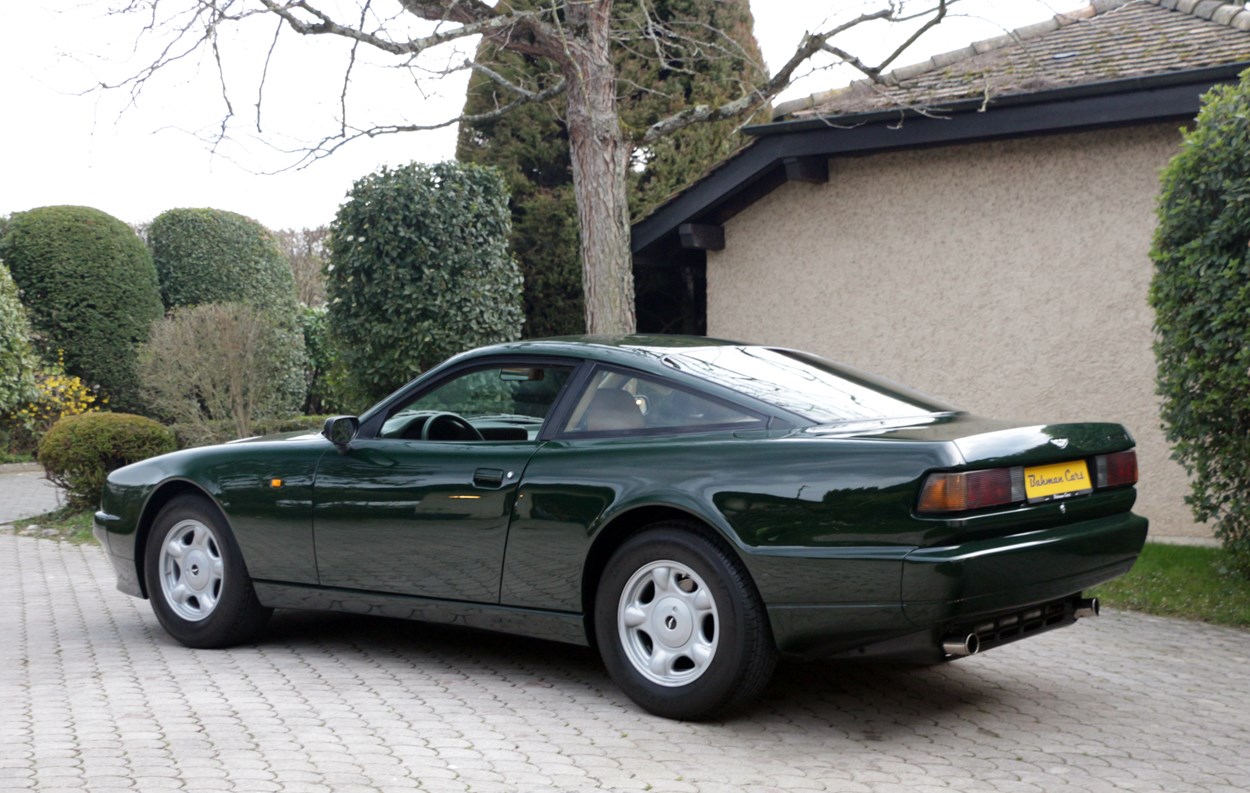 ASTON MARTIN Virage-image-29