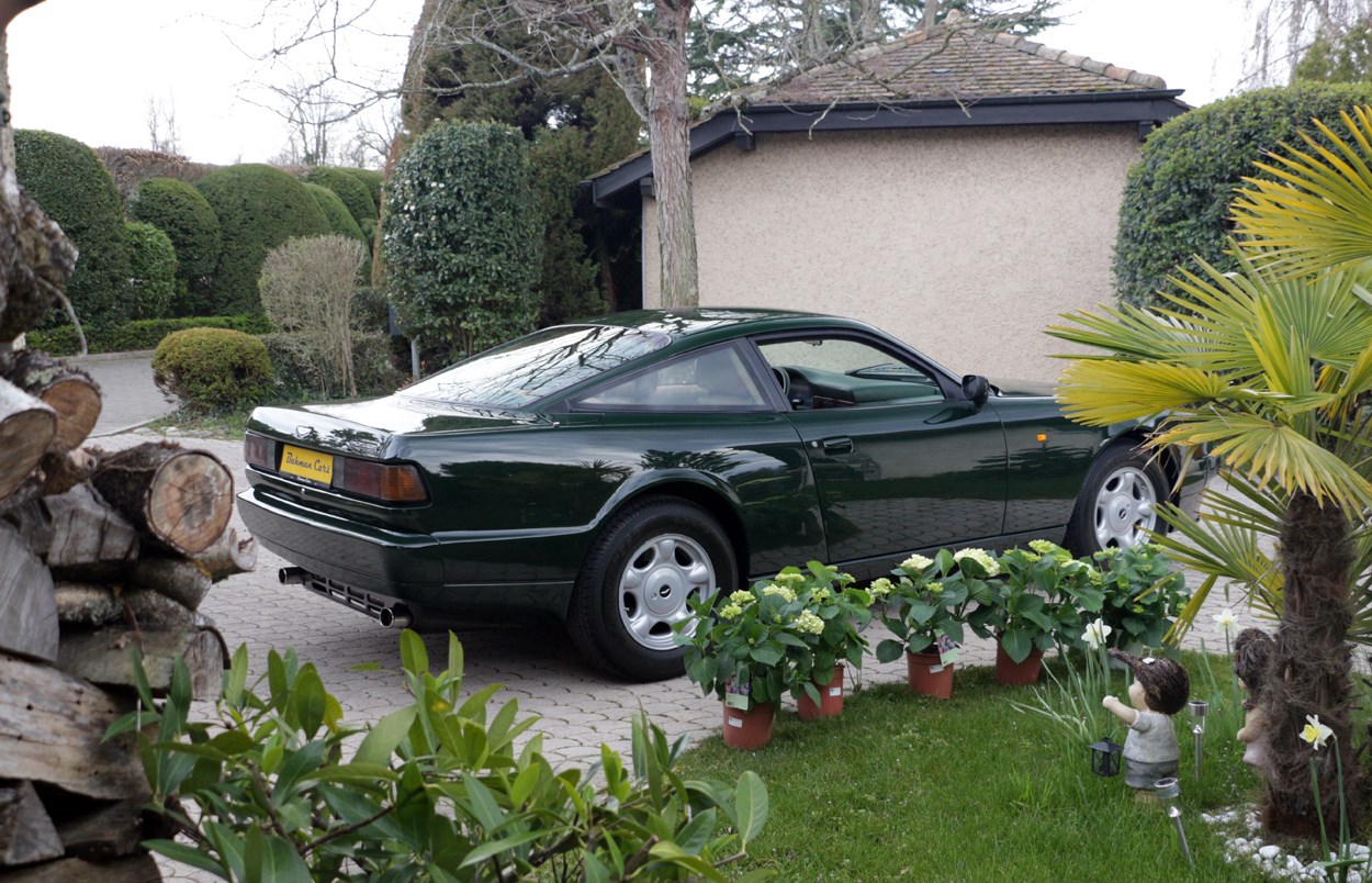 ASTON MARTIN Virage-image-30