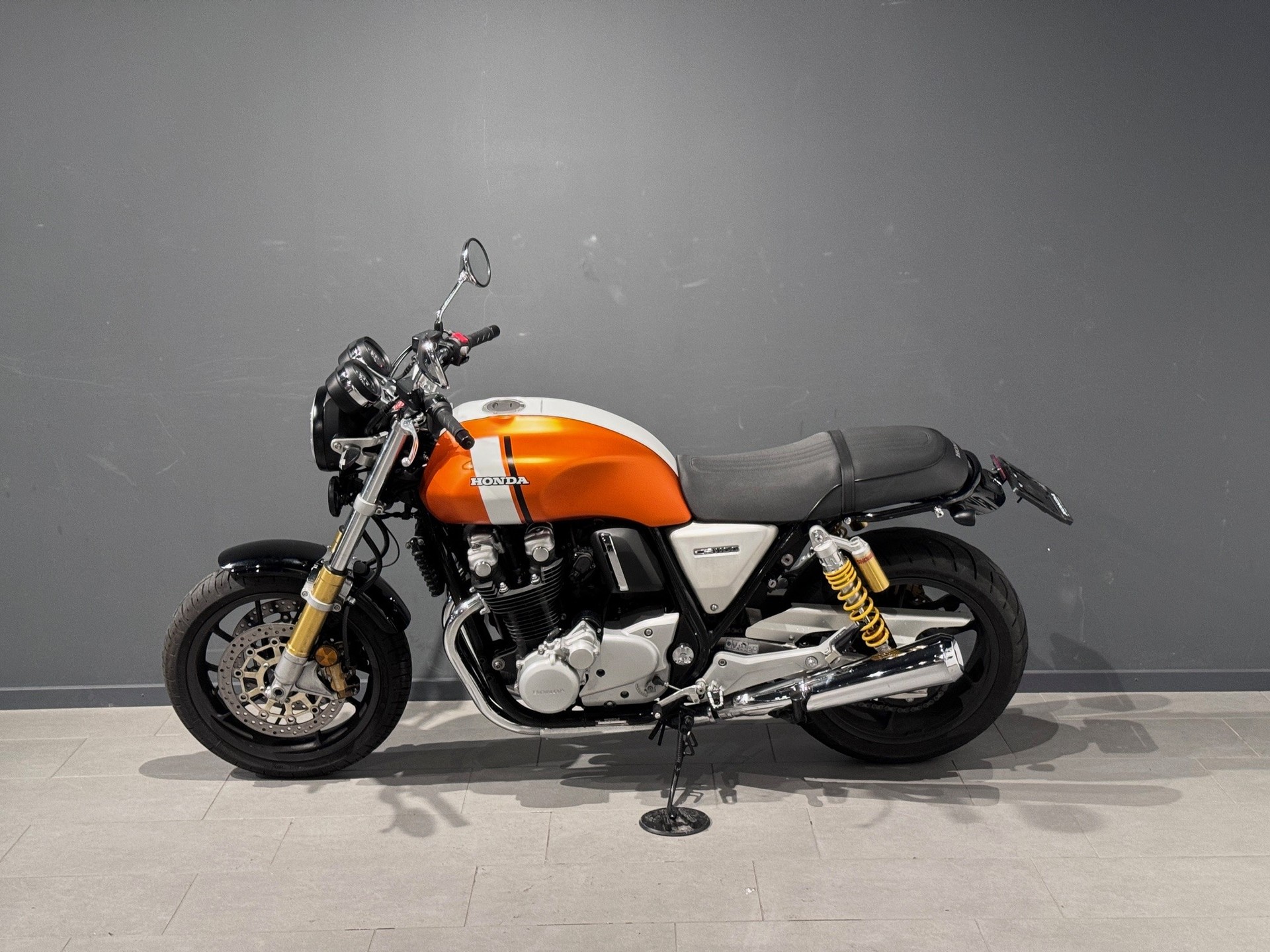 HONDA CB 1100 RS ABS-showroom-element-3