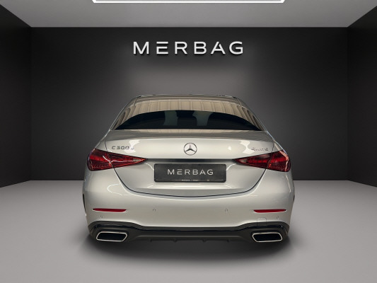 MERCEDES-BENZ C 300e 4Matic AMG Line-image-4