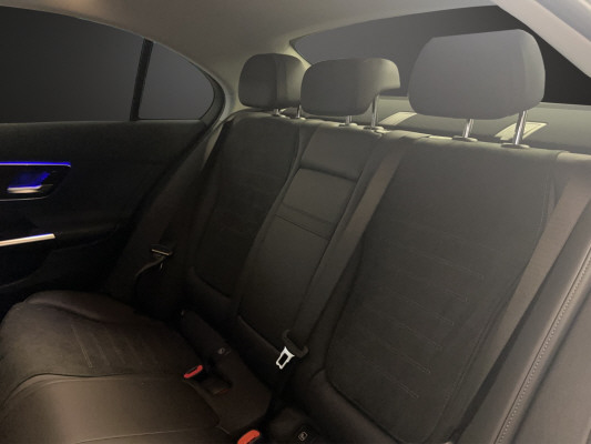 MERCEDES-BENZ C 300e 4Matic AMG Line-image-7