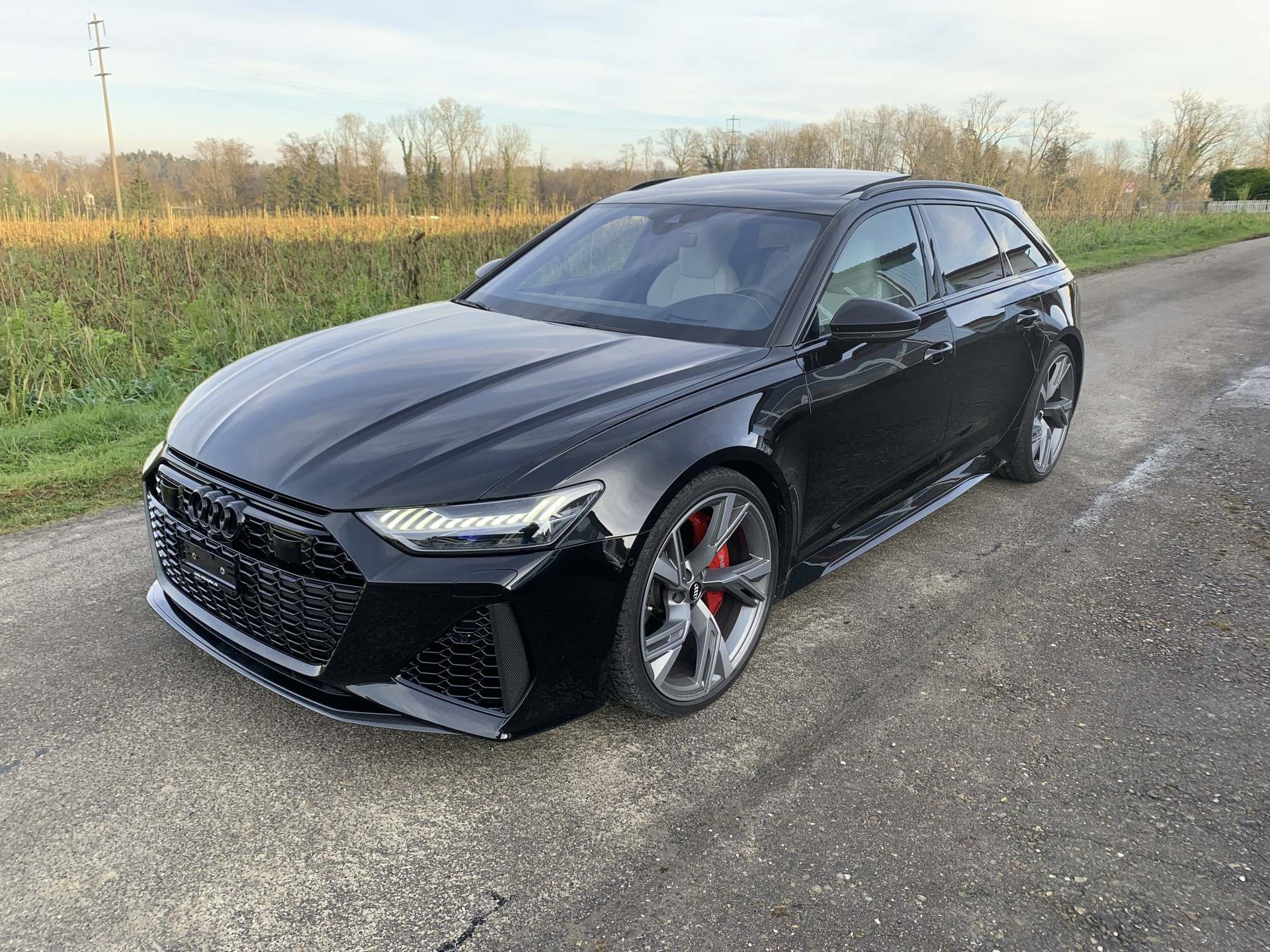 AUDI RS6 Avant 4.0 V8 TFSI quattro T-Tronic-image-1