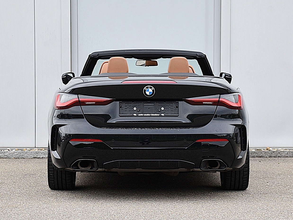 BMW M440i xDrive 48V Cabrio-image-5