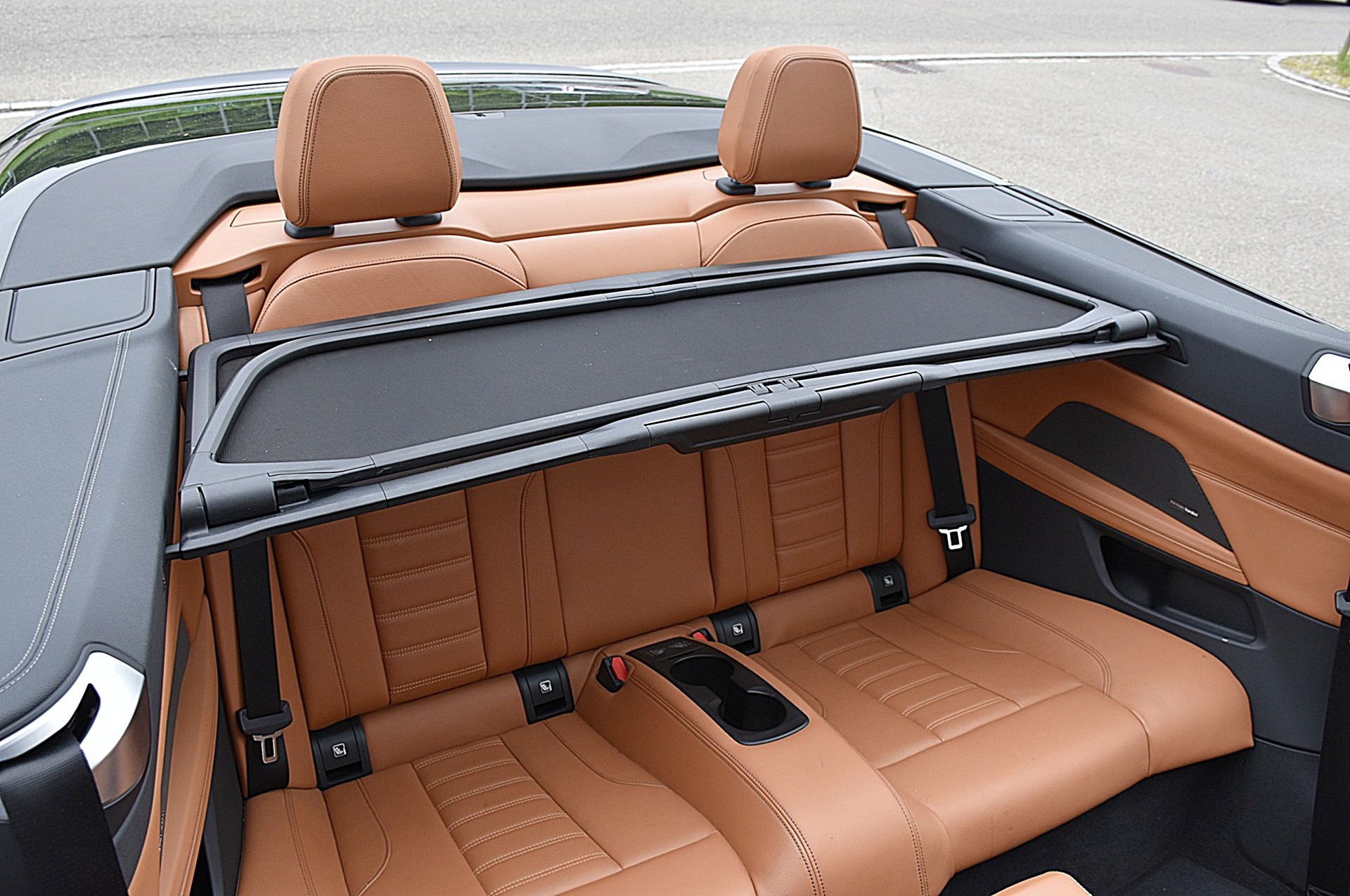 BMW M440i xDrive 48V Cabrio-image-15