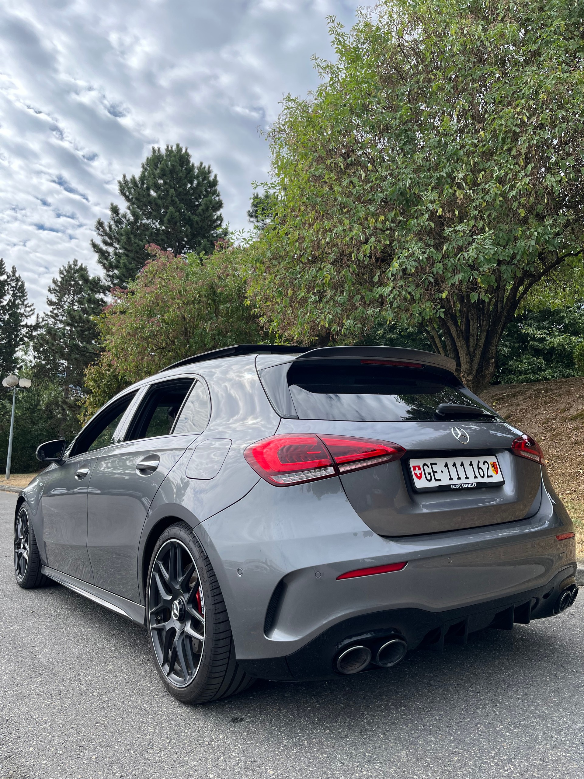 MERCEDES-BENZ A 45 S AMG 4Matic+ Speedshift-image-4