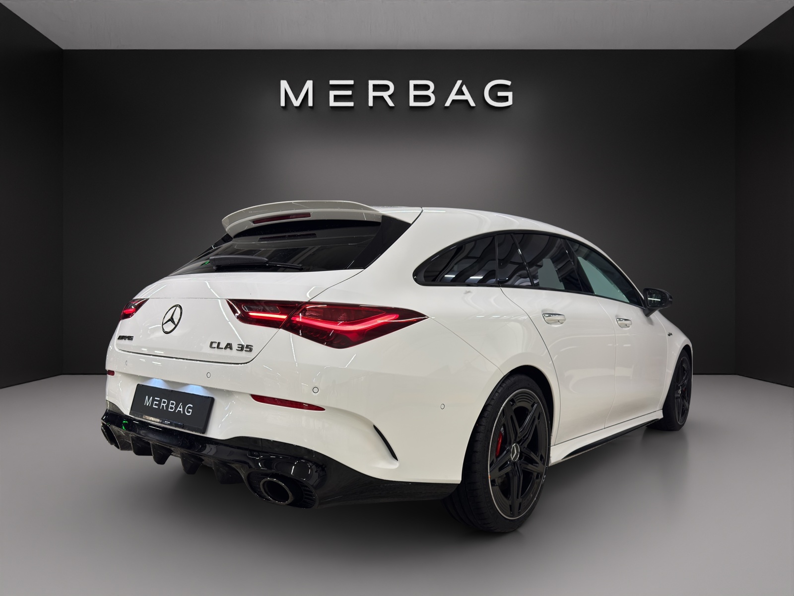 MERCEDES-BENZ CLA Shooting Brake 35 AMG 4Matic 8G-DCT-image-2