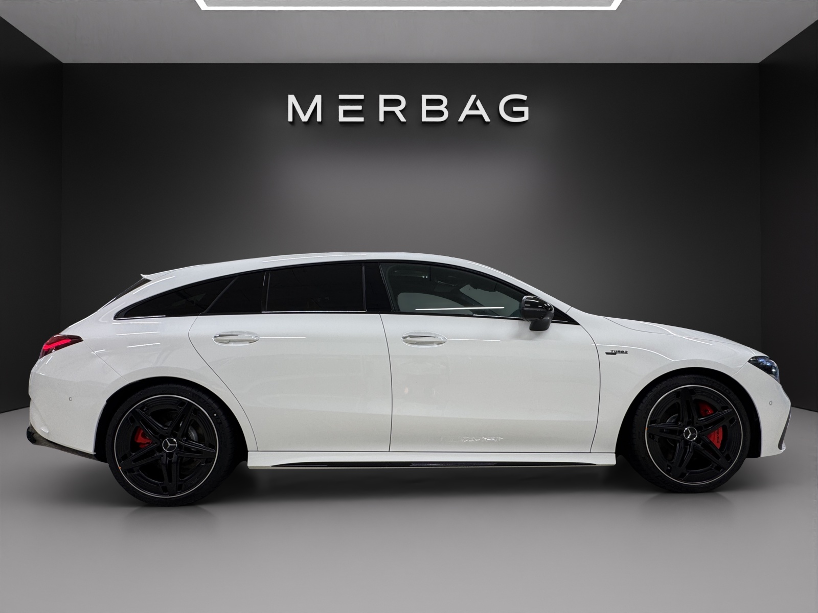 MERCEDES-BENZ CLA Shooting Brake 35 AMG 4Matic 8G-DCT-image-1