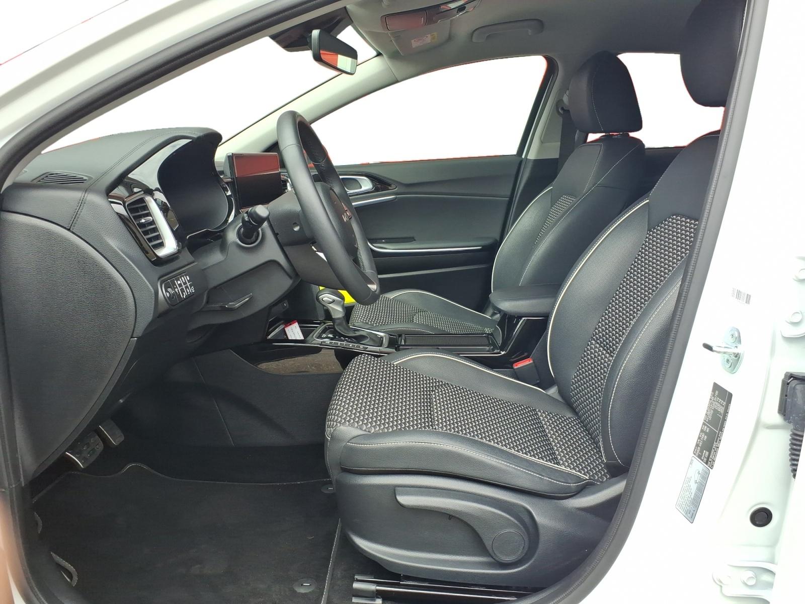KIA XCeed 1.6 GDi Plug-in Hybrid Style-image-5