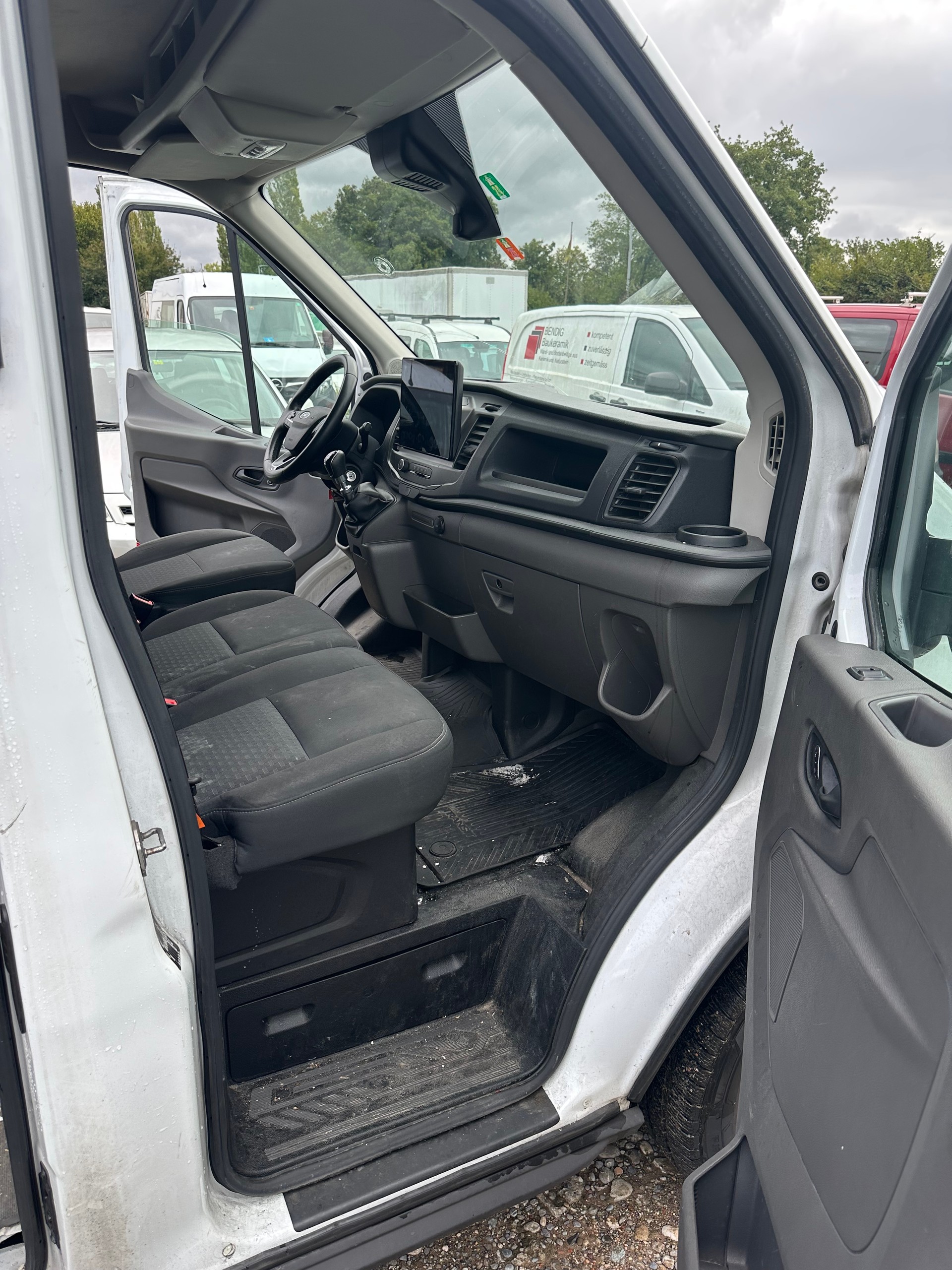 FORD Transit Van 350 L3 Basis 2.0 TDCi 130 RWD-image-9