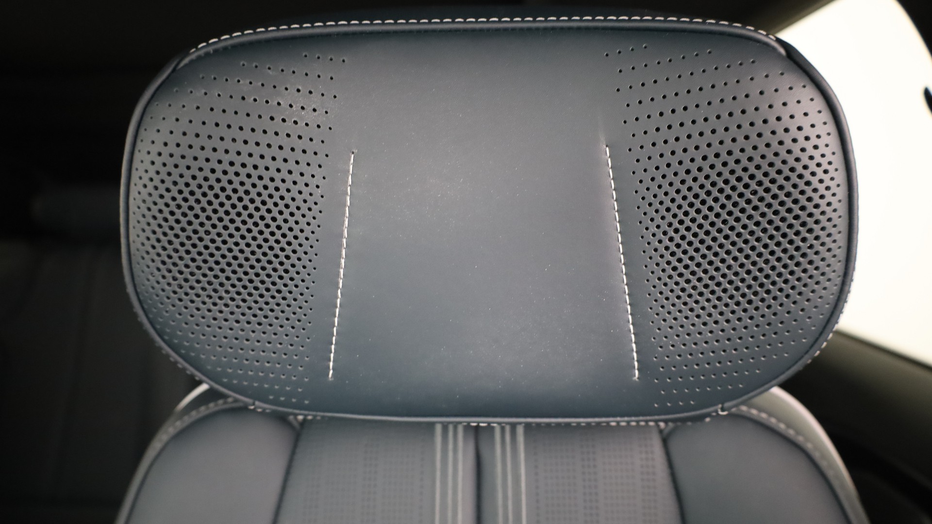 CADILLAC LYRIQ Sport 102 kWh AWD-image-6
