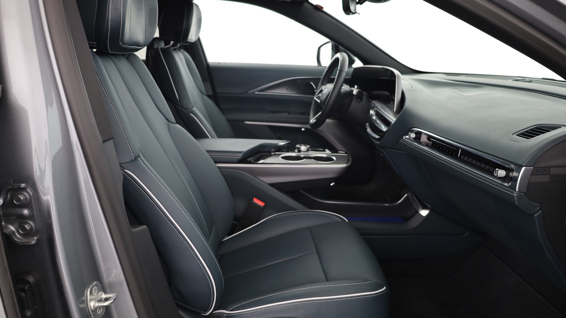 CADILLAC LYRIQ Sport 102 kWh AWD-image-5