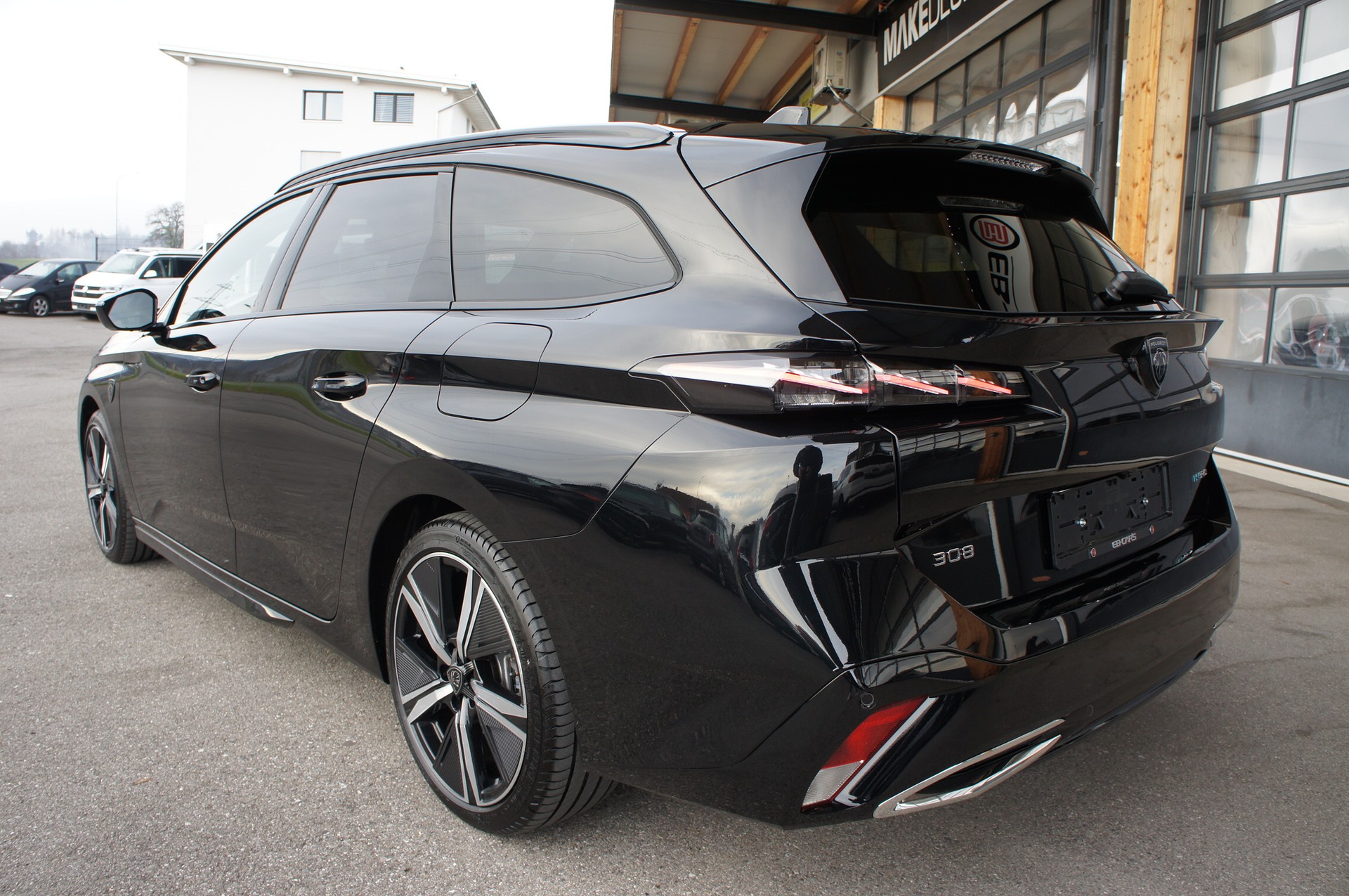 PEUGEOT 308 SW 1.6 PHEV 180 GT-showroom-element-2