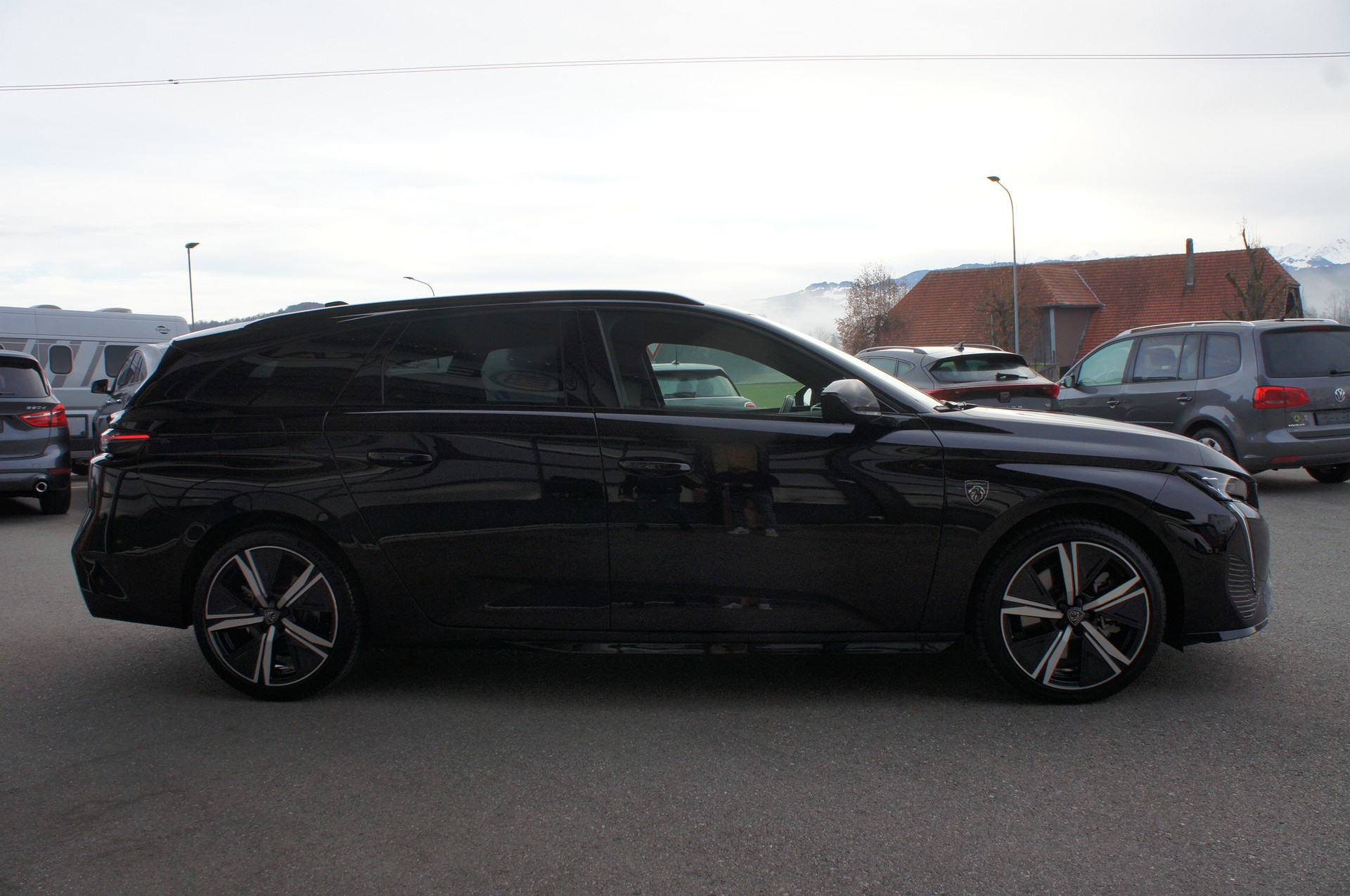 PEUGEOT 308 SW 1.6 PHEV 180 GT-image-5