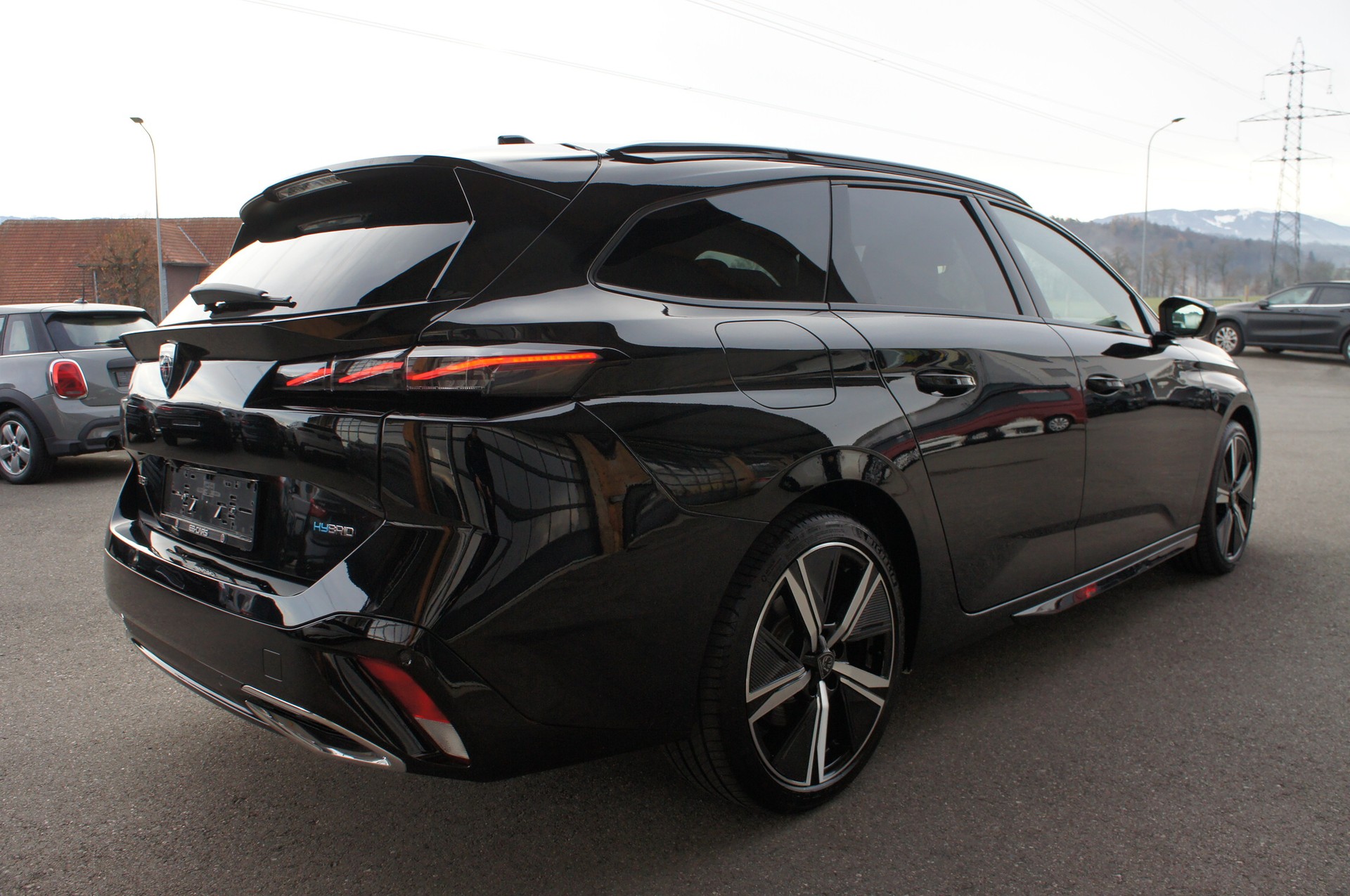 PEUGEOT 308 SW 1.6 PHEV 180 GT-image-4