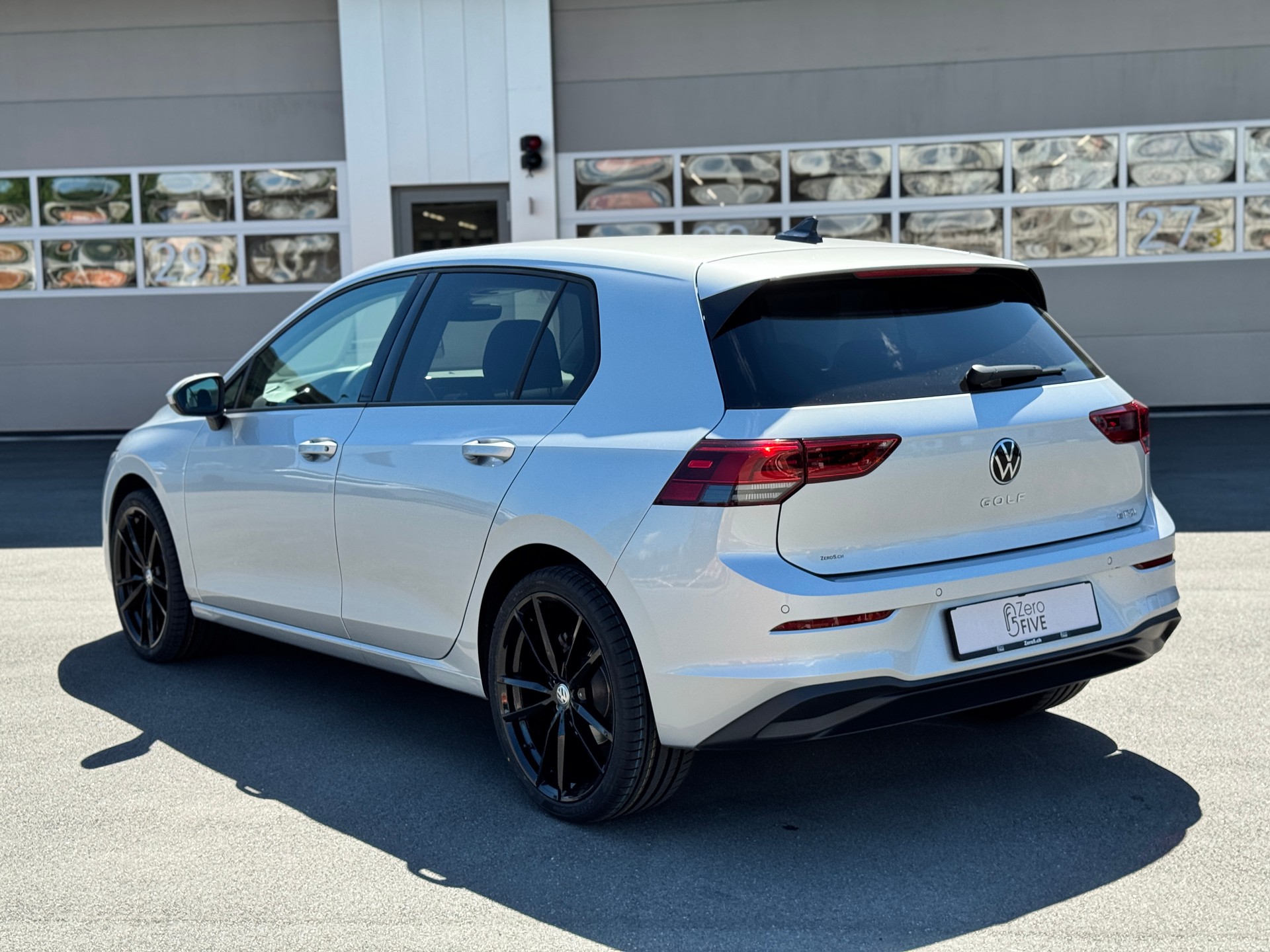 VW Golf 1.5 e TSI ACT Life DSG-showroom-element-3