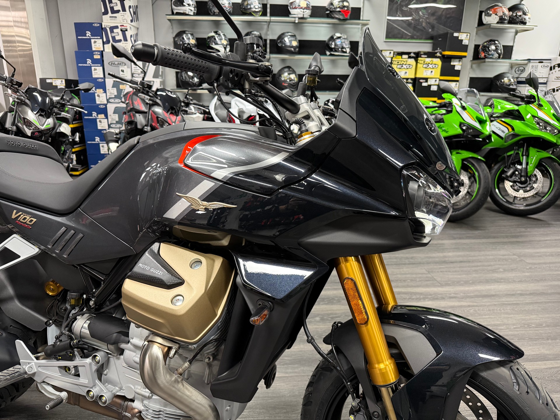 MOTO GUZZI V100 Mandello S-image-2