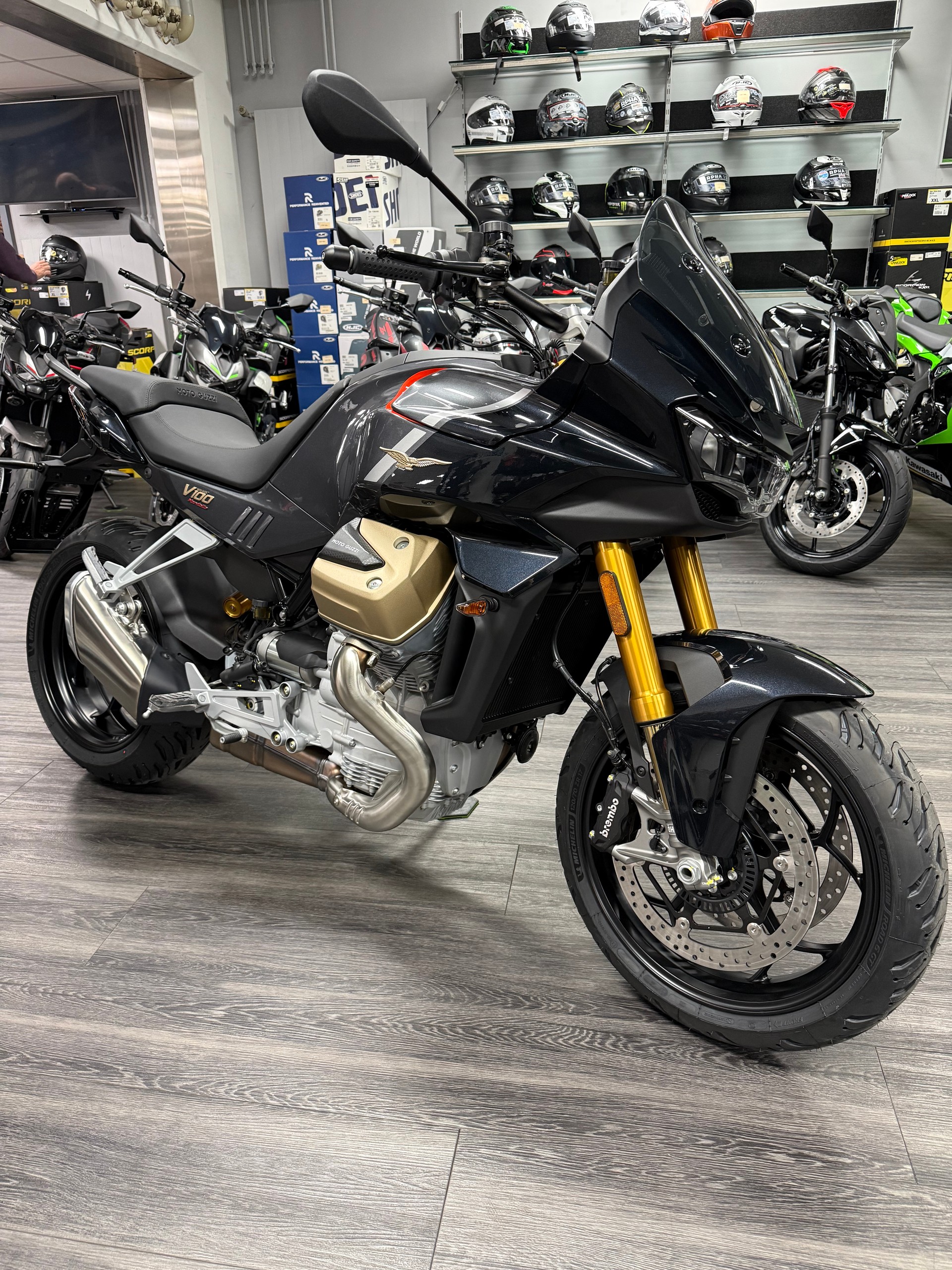 MOTO GUZZI V100 Mandello S-image-0