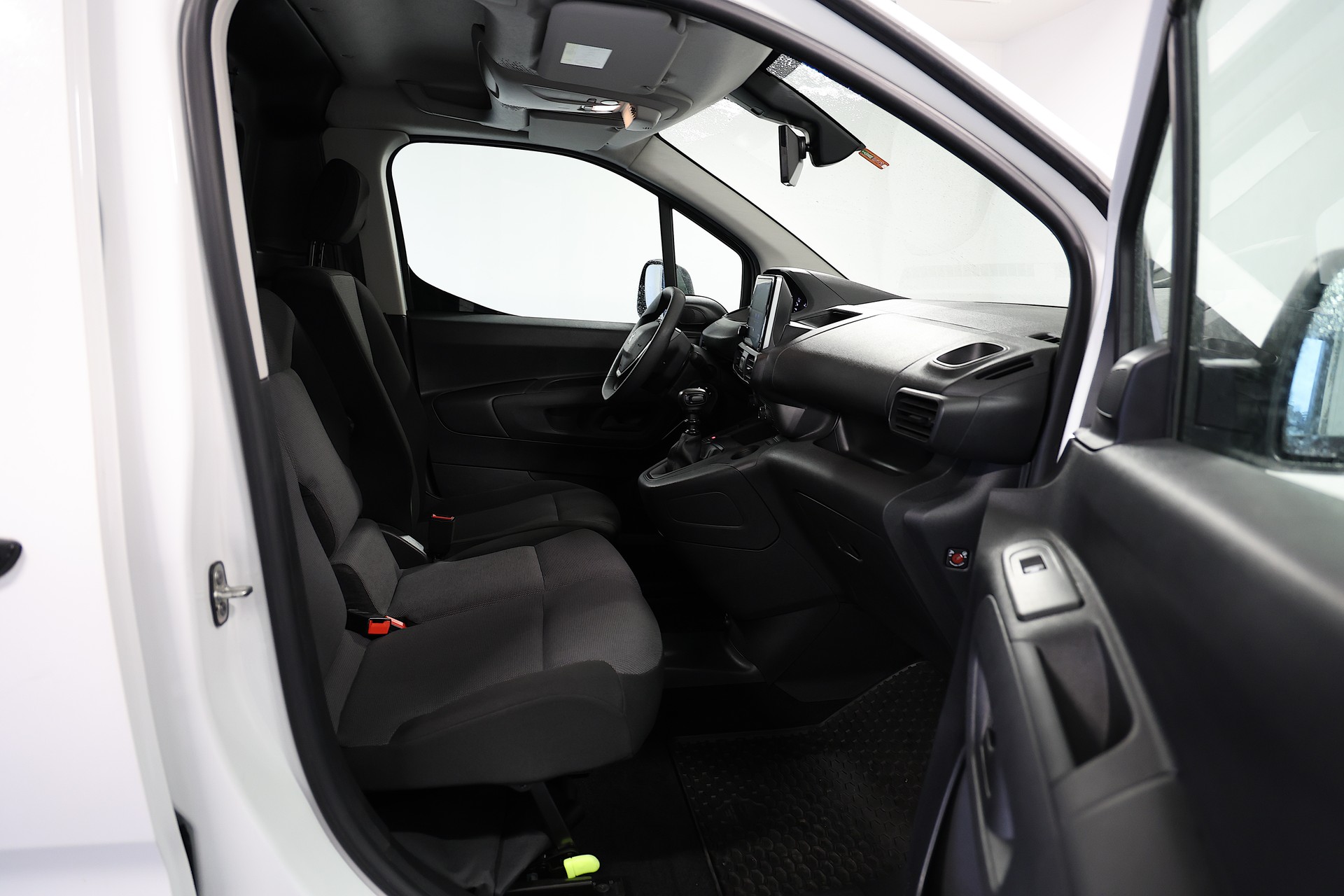 PEUGEOT Partner 1.5 Blue HDi s/s Asphalt 1000kg-image-9