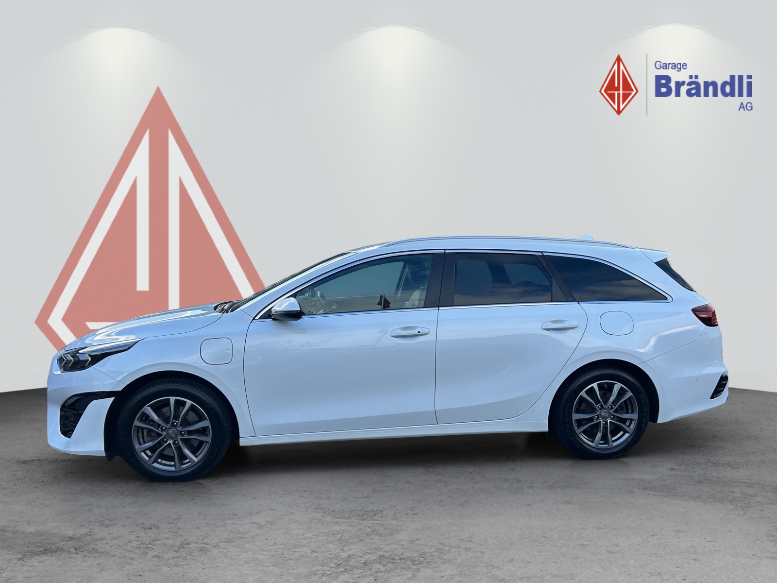 KIA Ceed SW 1.6 GDi Plug-in Hybrid Style-showroom-element-2