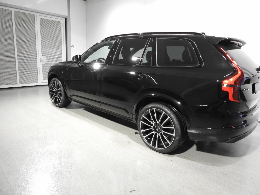 VOLVO XC90 2.0 T8 TE Ultre Dark eAWD-showroom-element-3