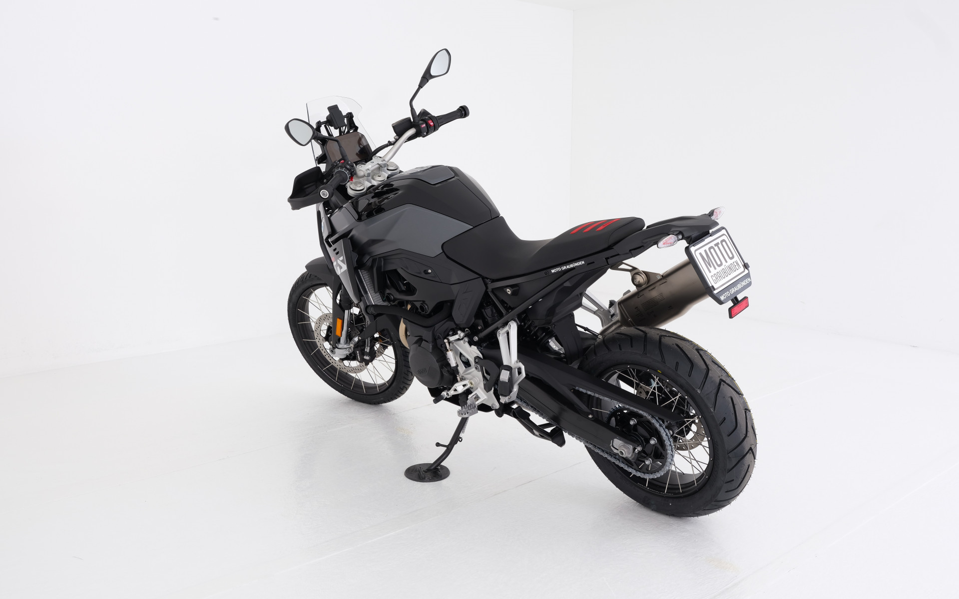 BMW F 900 GS-image-4