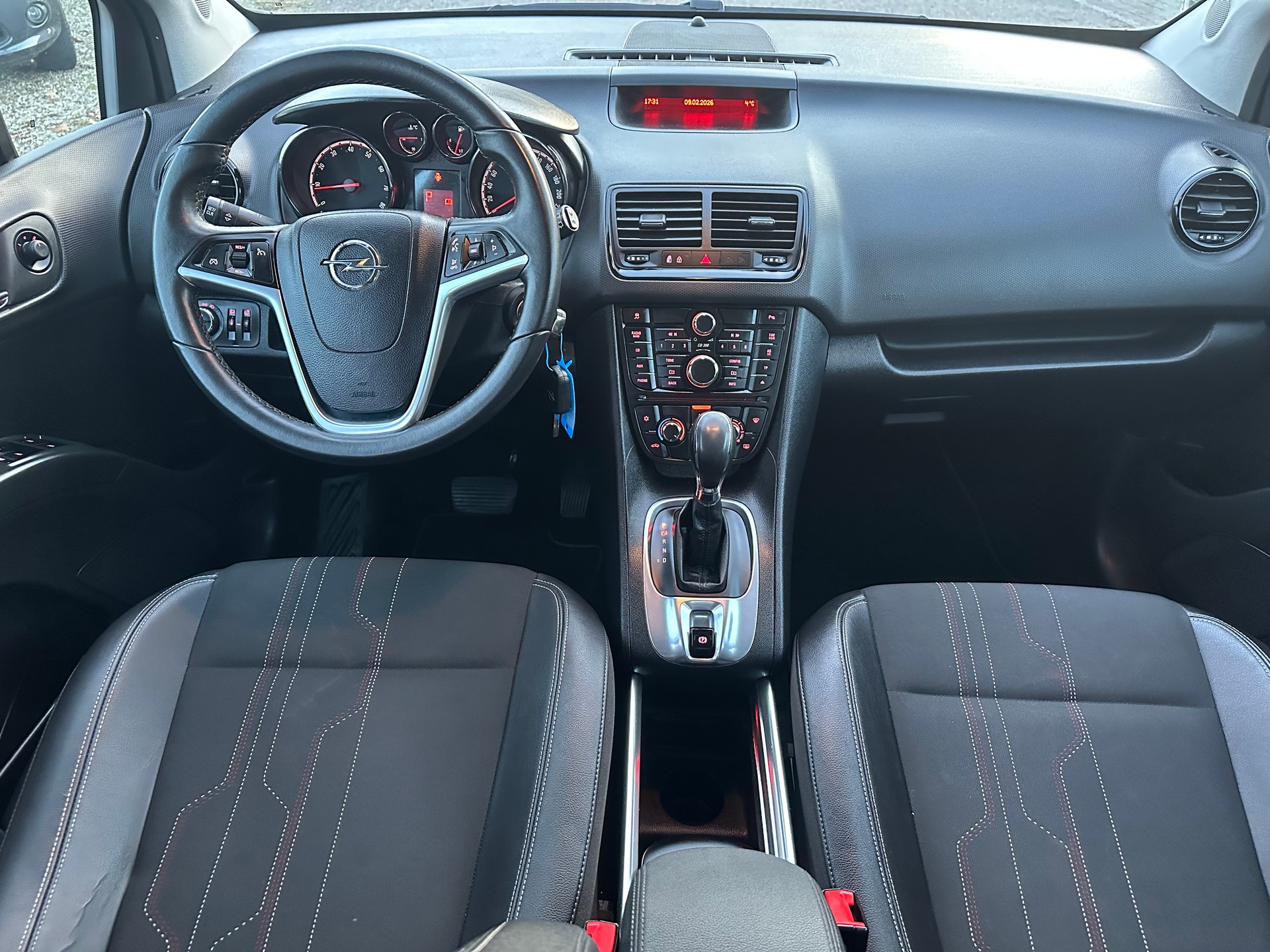 OPEL Meriva 1.4 Turbo Automatic-image-6