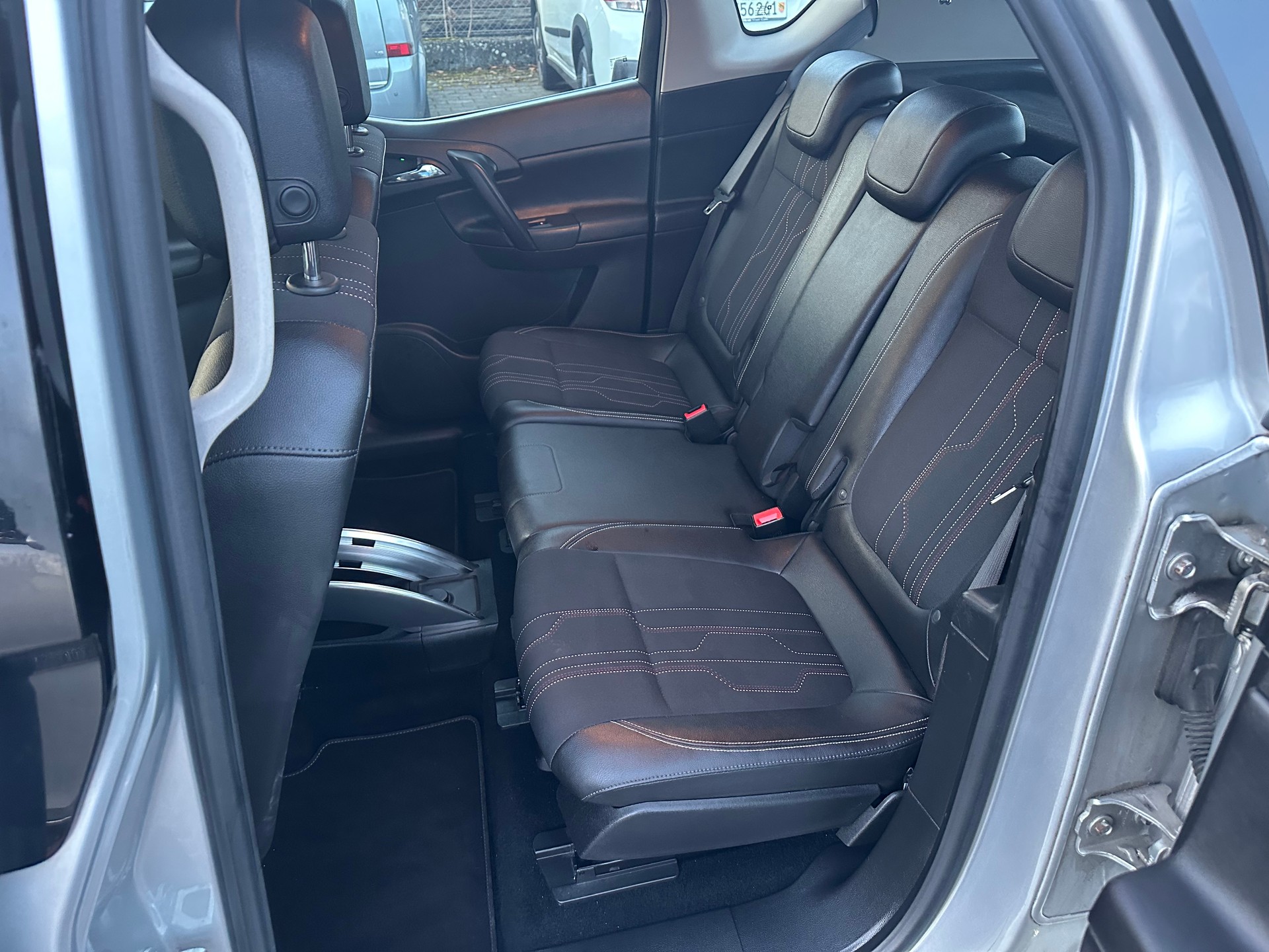 OPEL Meriva 1.4 Turbo Automatic-image-8