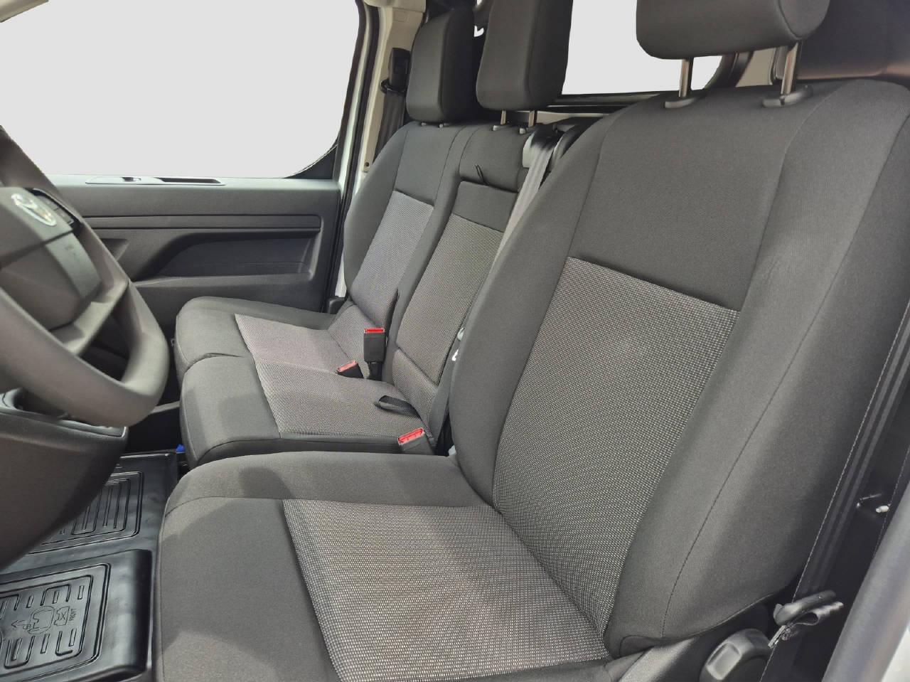 TOYOTA PROACE Van L2 2.0 D Active-image-13