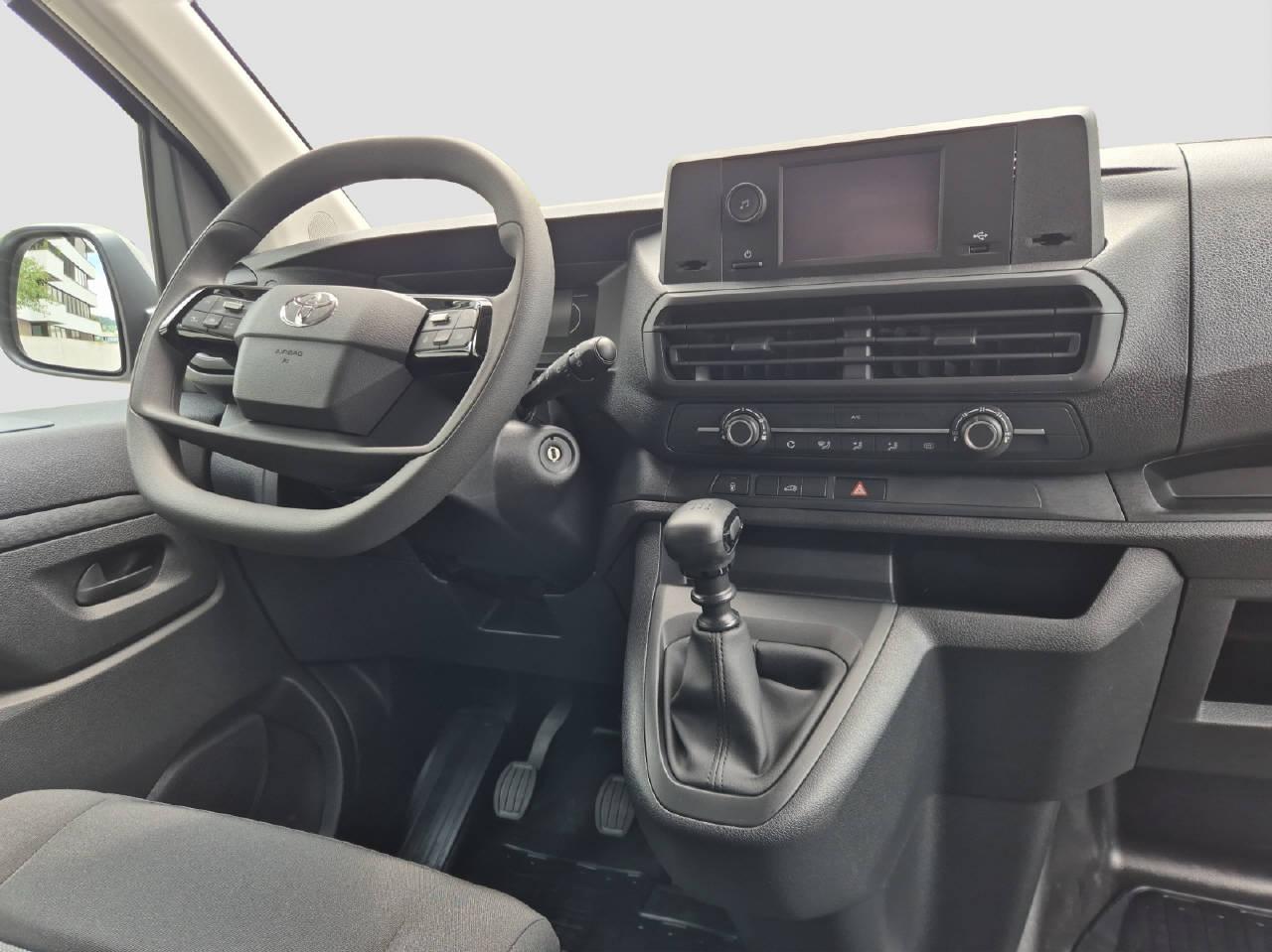 TOYOTA PROACE Van L2 2.0 D Active-image-15