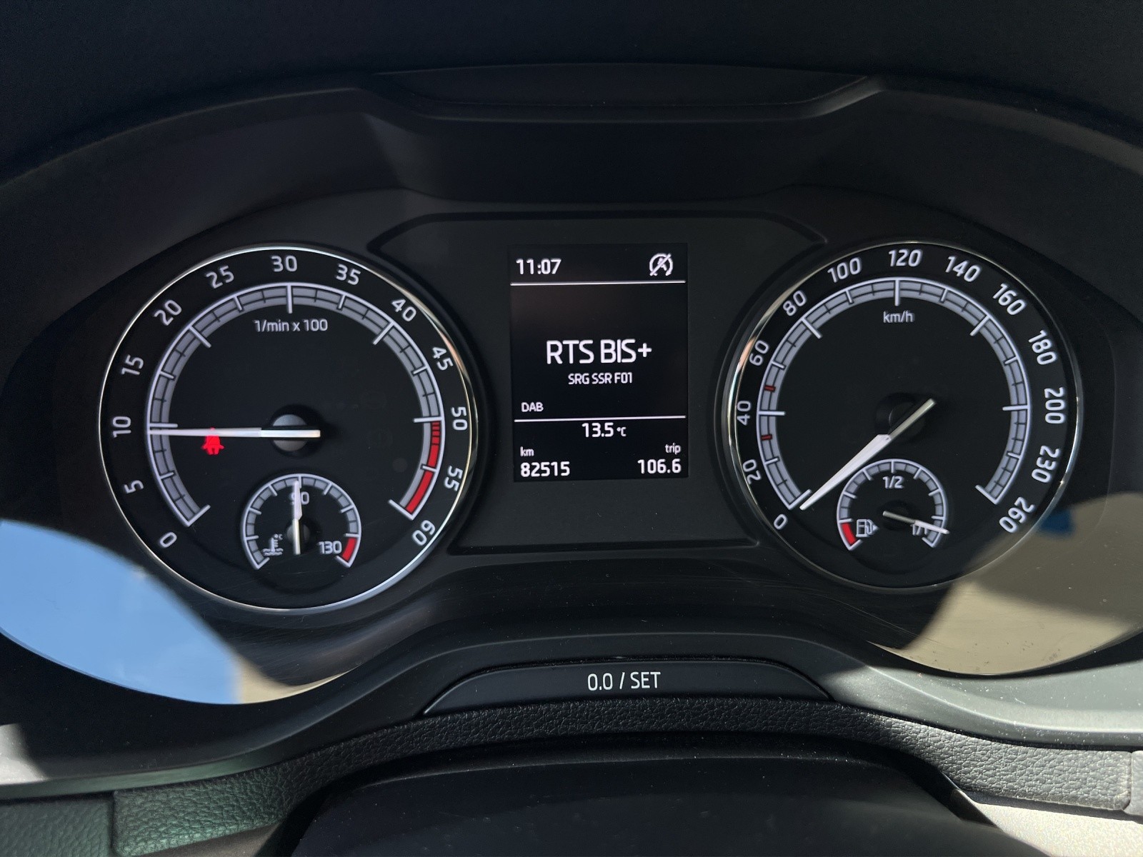 SKODA Karoq 2.0 TDI CR Ambition 4x4-image-9