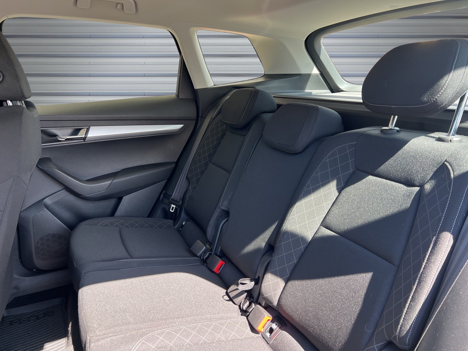 SKODA Karoq 2.0 TDI CR Ambition 4x4-image-15
