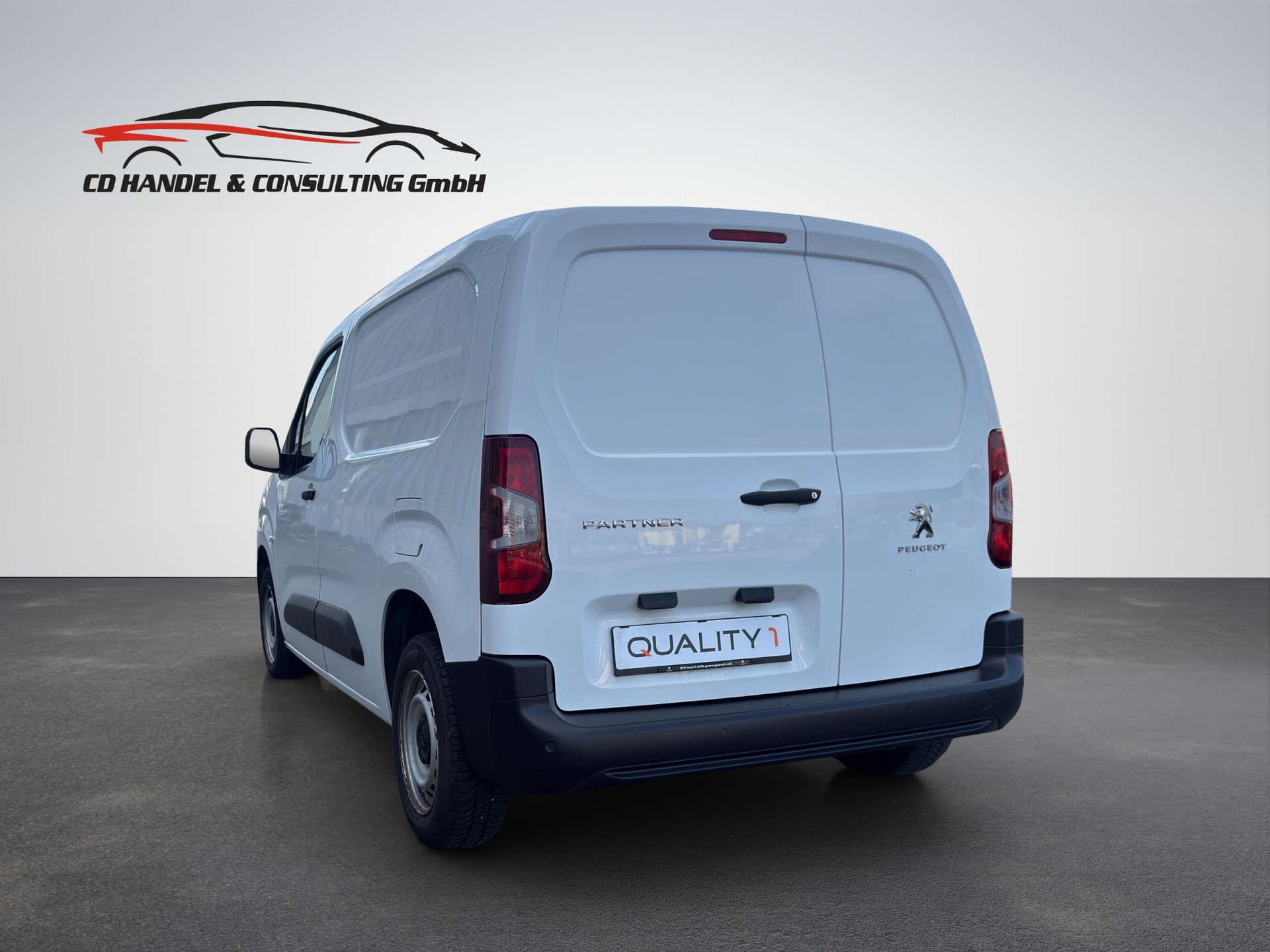 PEUGEOT Partner 1.6 Blue HDi Pro 650kg-image-5