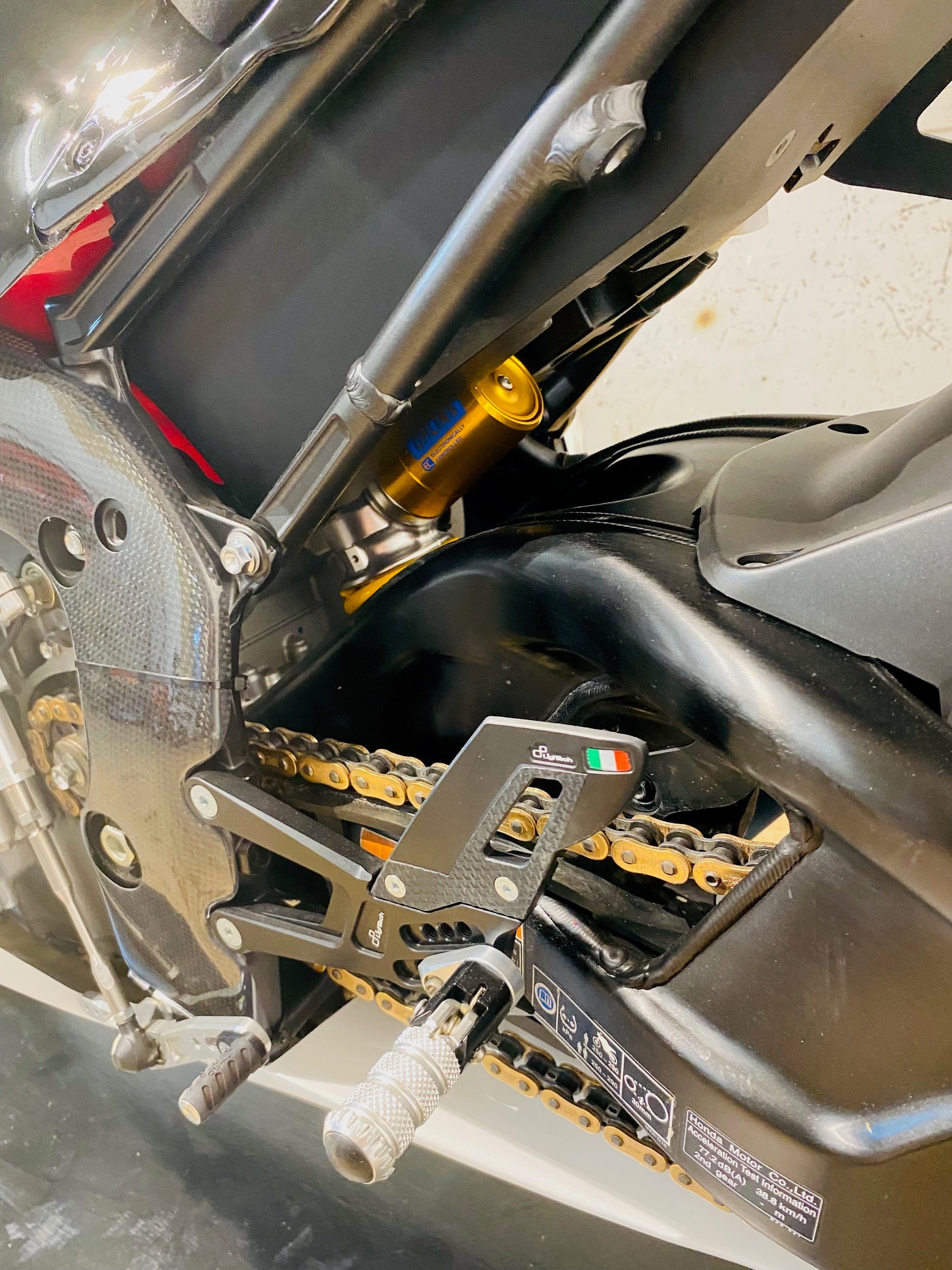 HONDA CBR 1000 RR-R SP-image-10