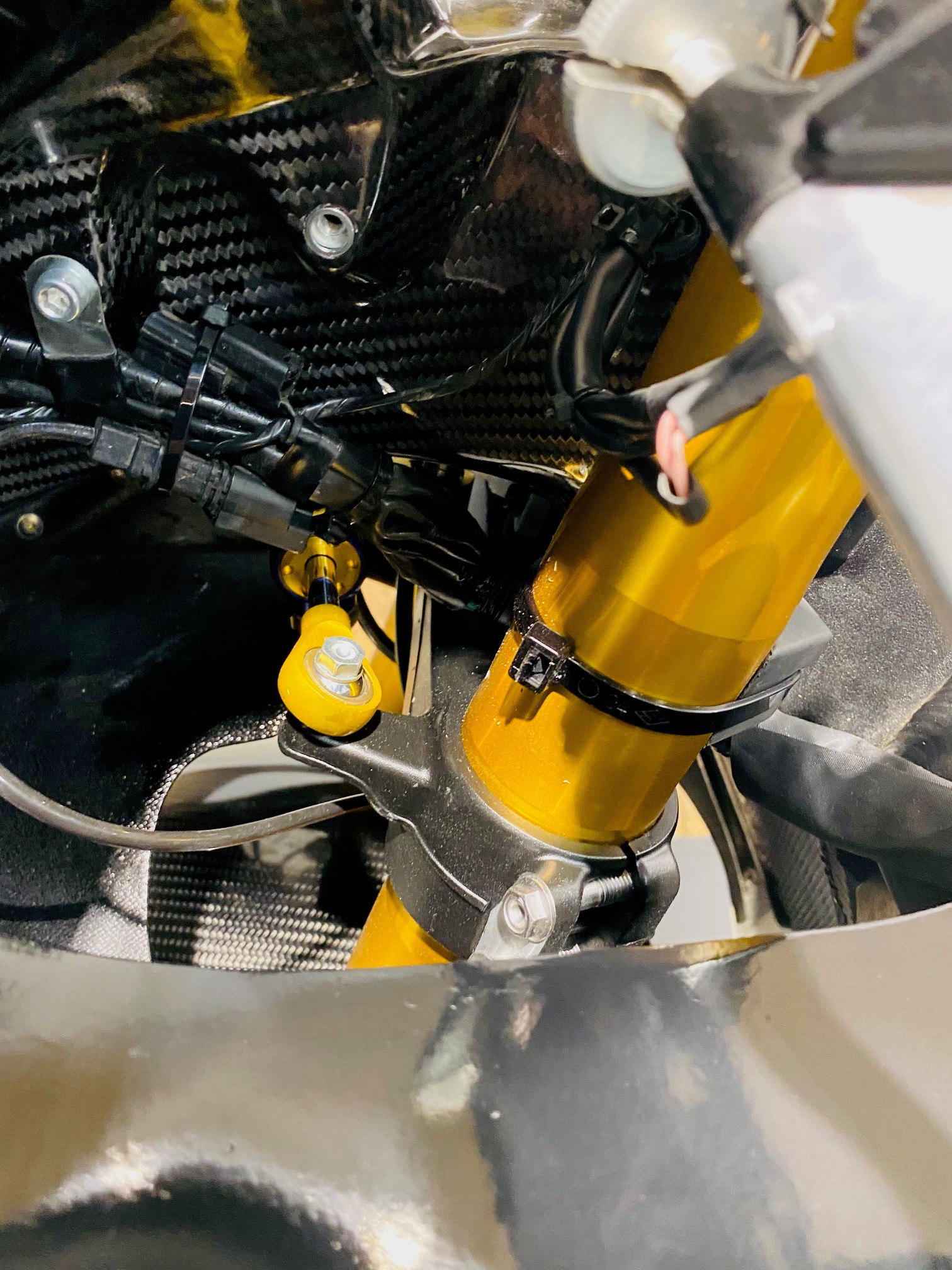 HONDA CBR 1000 RR-R SP-image-15