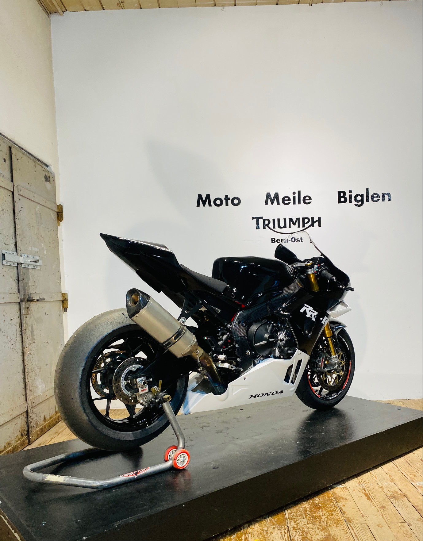 HONDA CBR 1000 RR-R SP-image-5