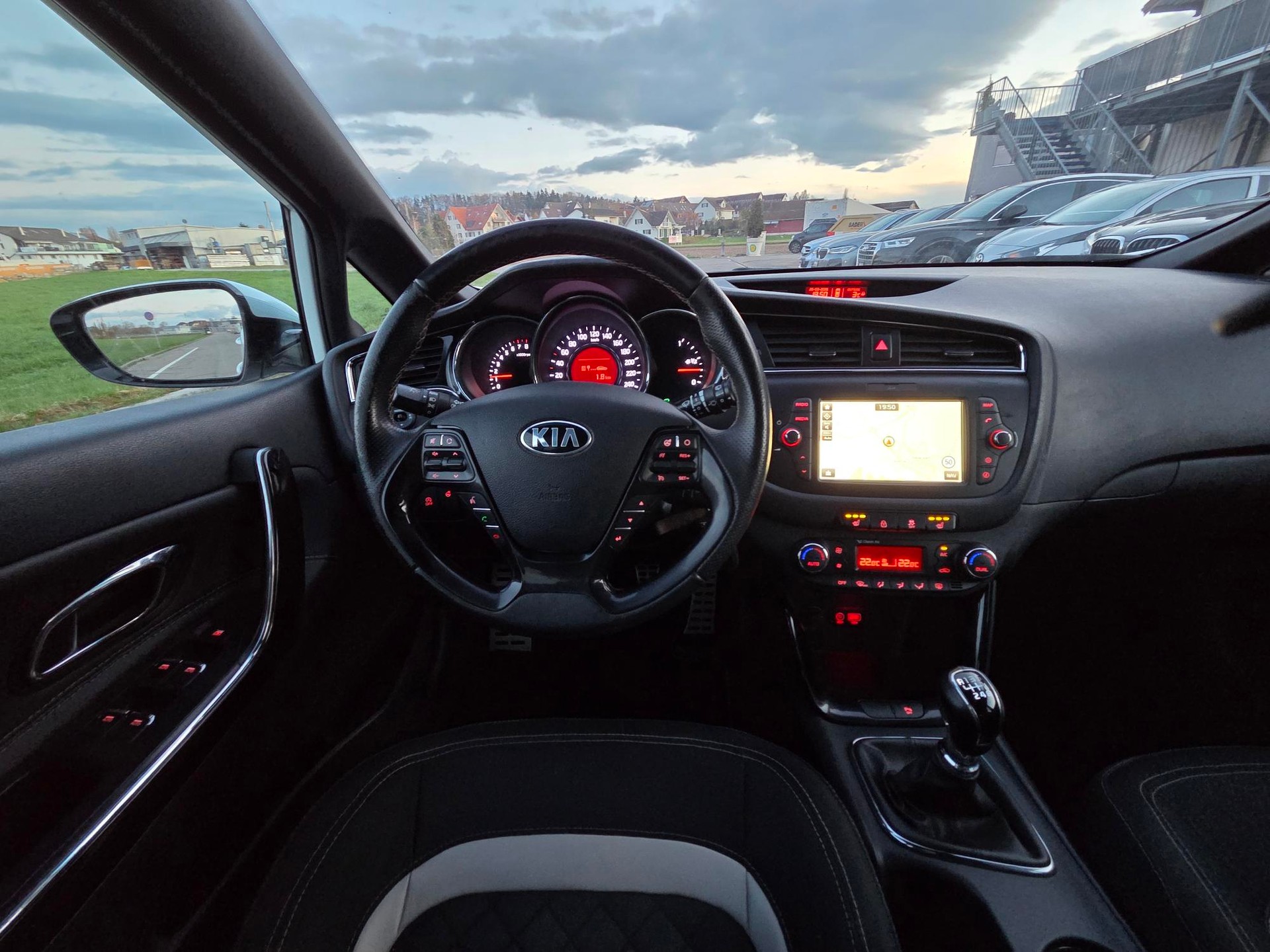 KIA Cee'd Sportswagon 1.0 T-GDi GT Line-image-7