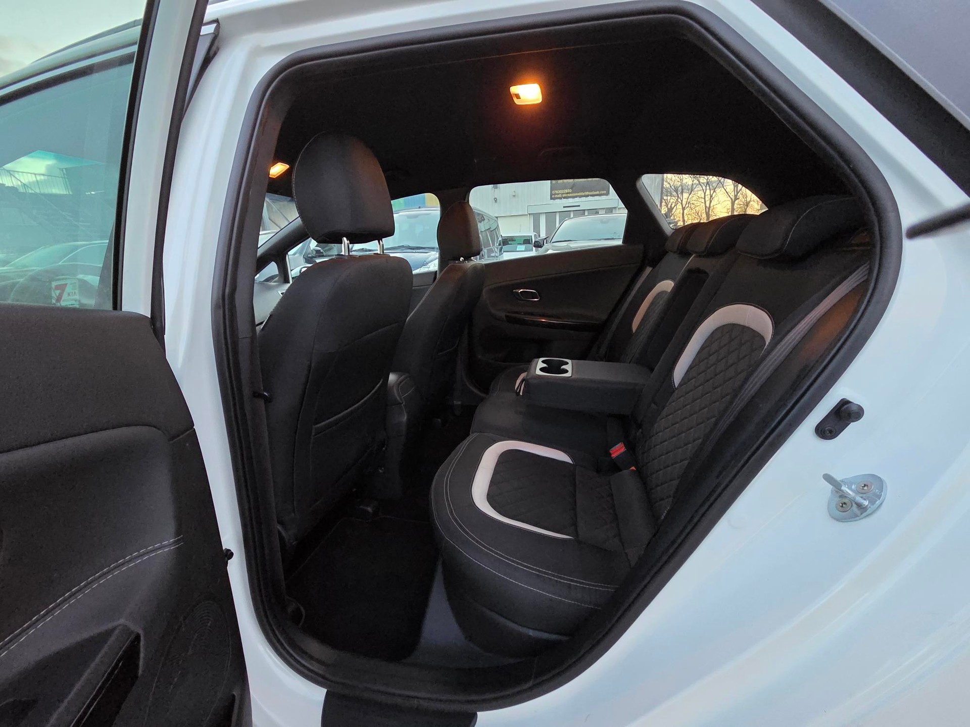 KIA Cee'd Sportswagon 1.0 T-GDi GT Line-image-11