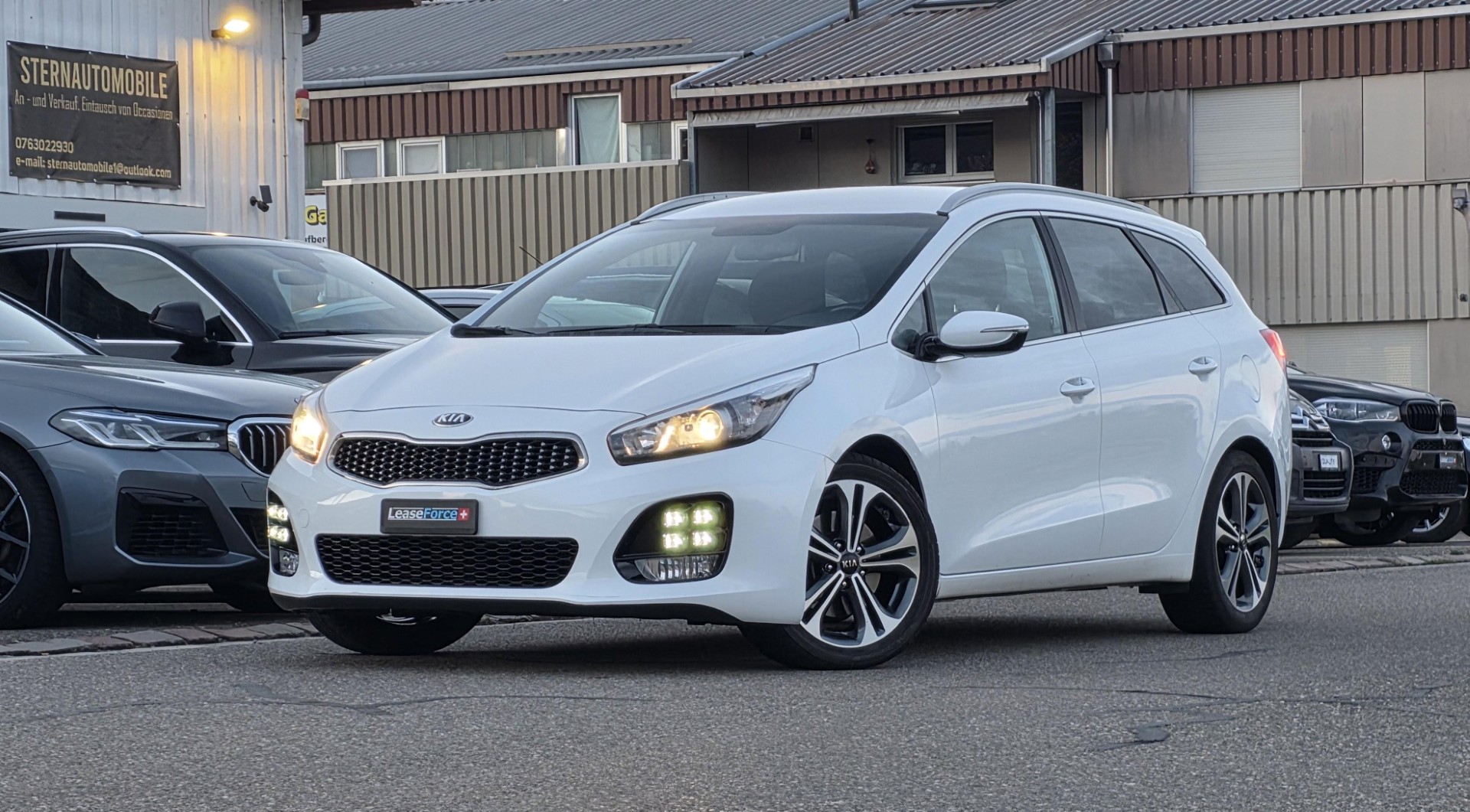 KIA Cee'd Sportswagon 1.0 T-GDi GT Line-image-1
