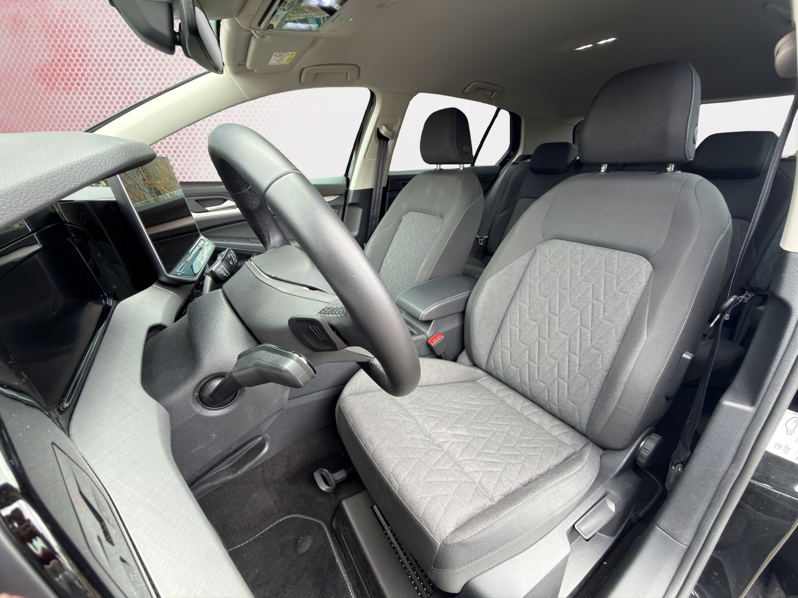 VW Golf 1.5 e TSI mHEV Life DSG-image-11