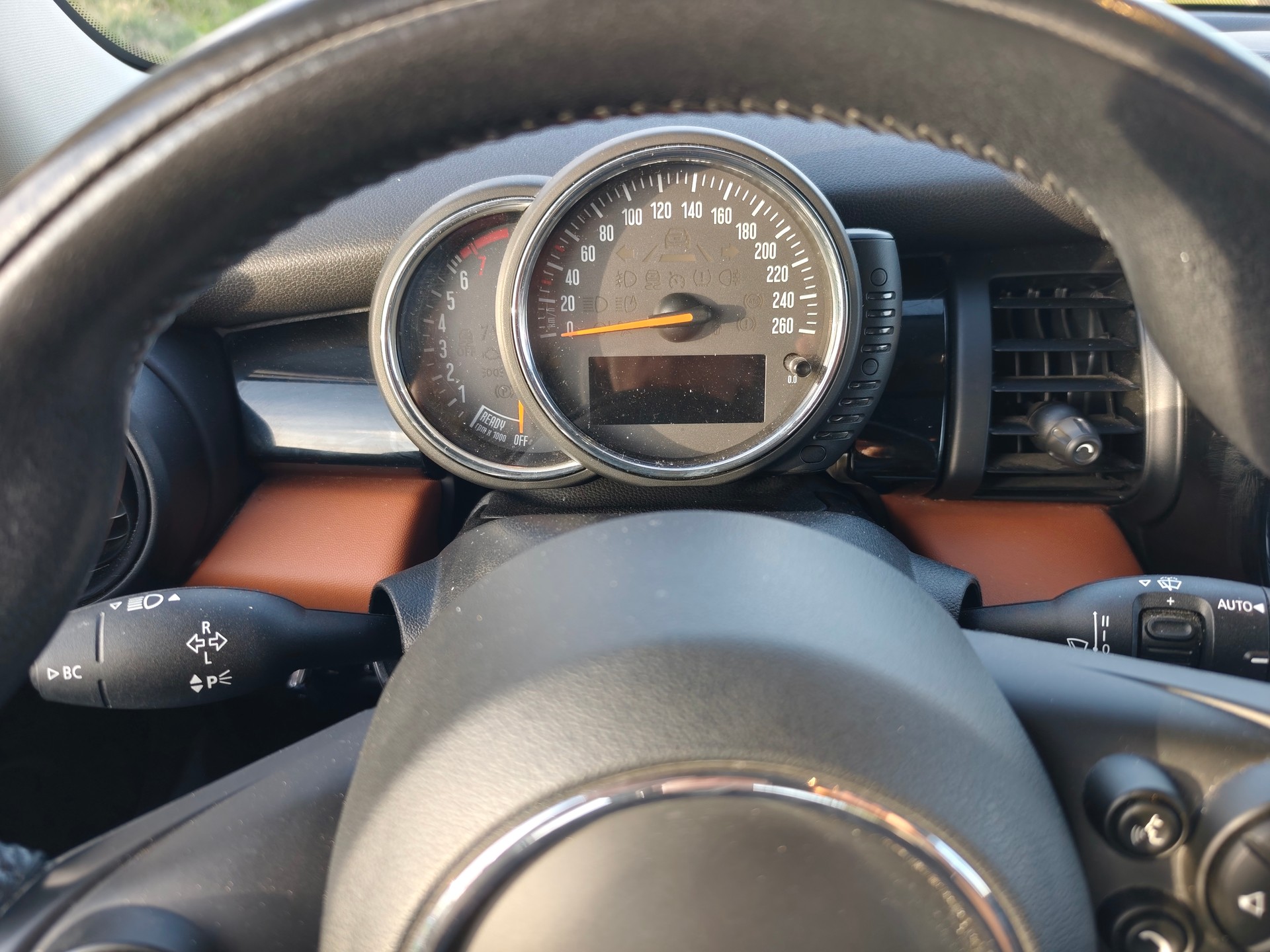 MINI Cooper-image-12